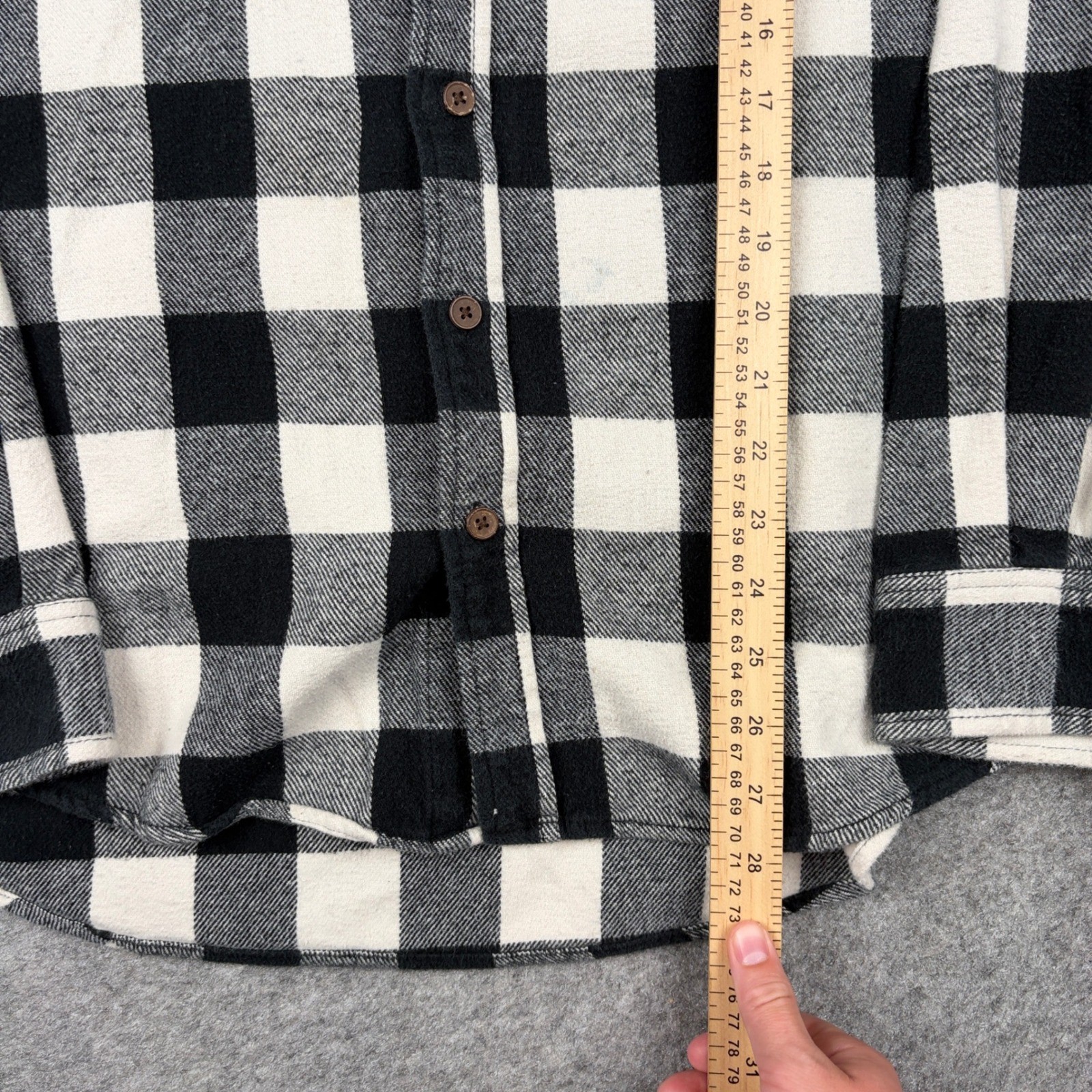 Mossimo Button Down Shirt Mens Extra Large Black White Buffalo Plaid Flannel
