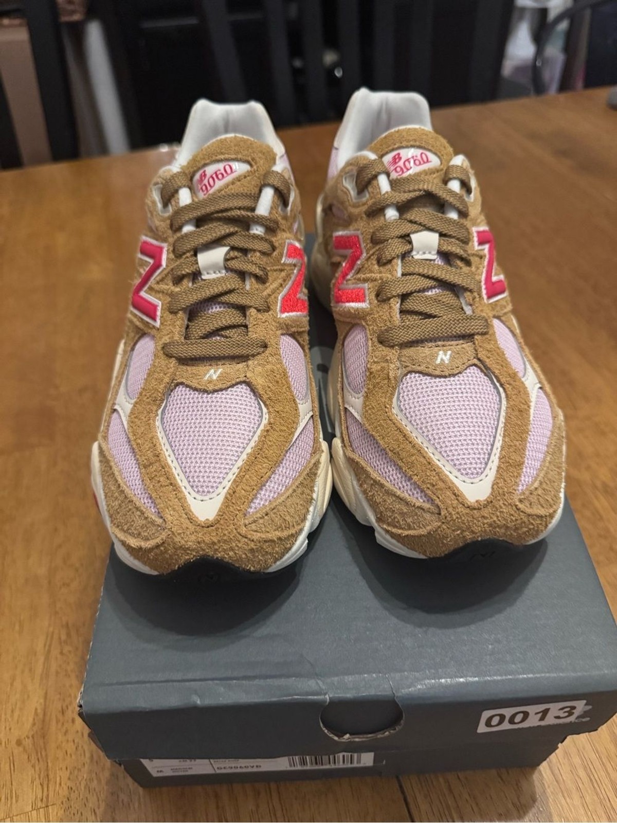 New Balance Kids Beige Pink 9060 Sneakers New in Box Size 5