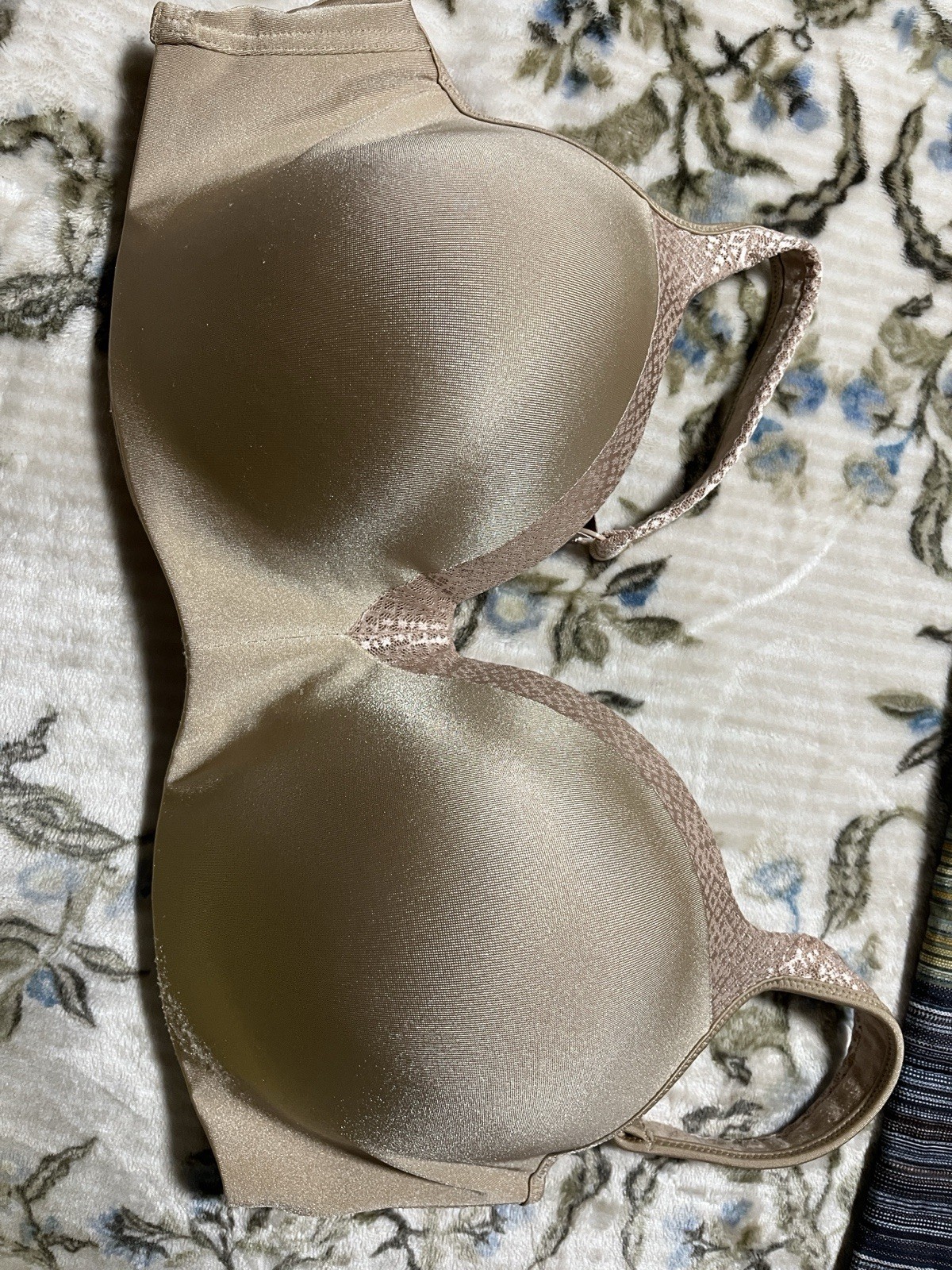 Victoria’s Secret Body by Victoria Beige Padded Underwired T-Shirt Bra 32DD