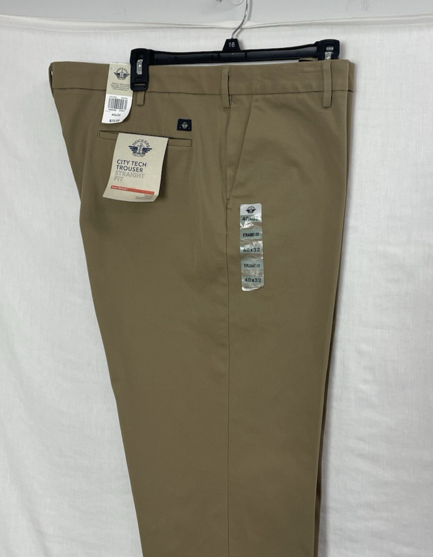 Dockers City Tech Khaki Trousers Straight Fit Size 40 X 32 Smart 360 Pants