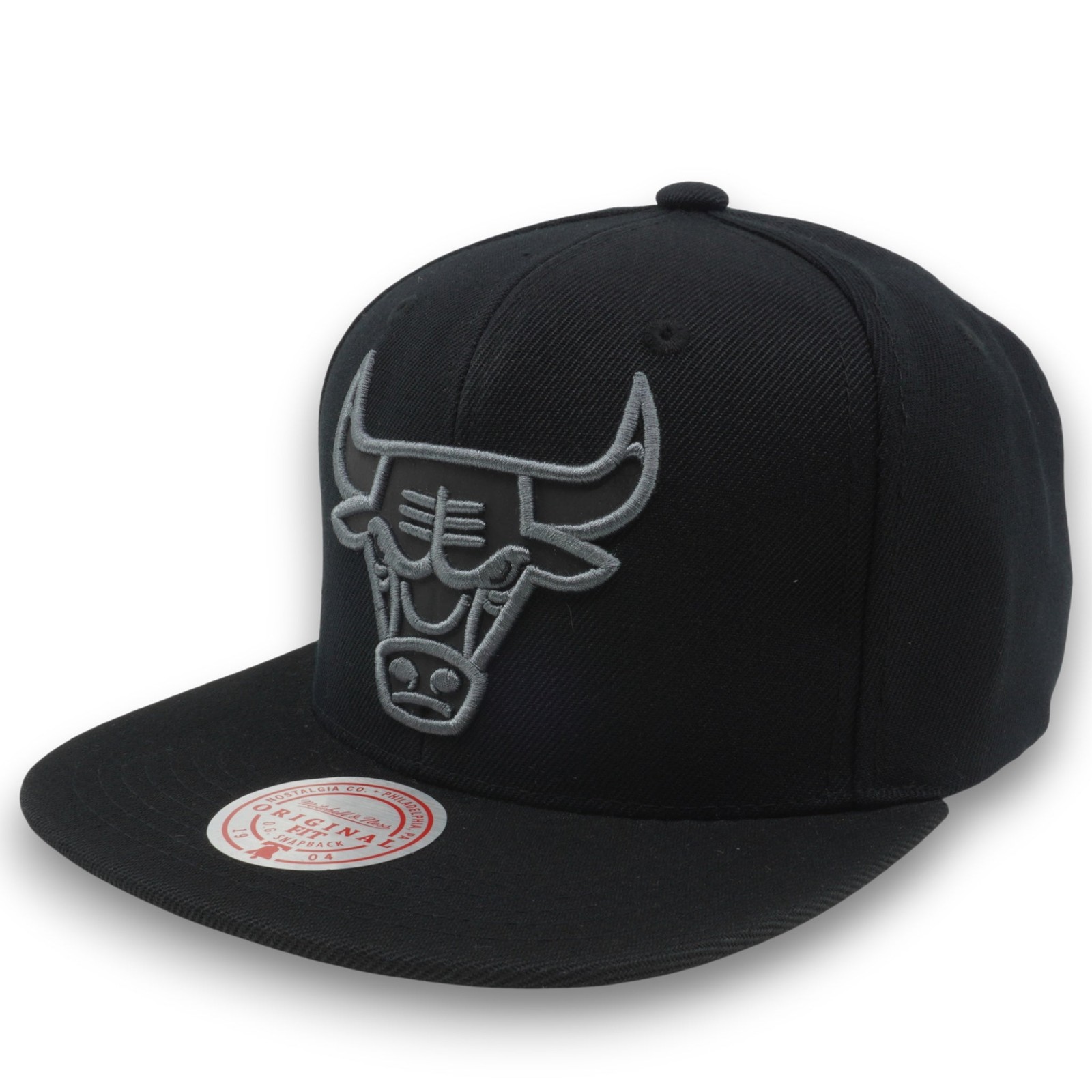 Mens Mitchell & Ness NBA BLACKOUT REFLECTIVE SNAPBACK BULLS
