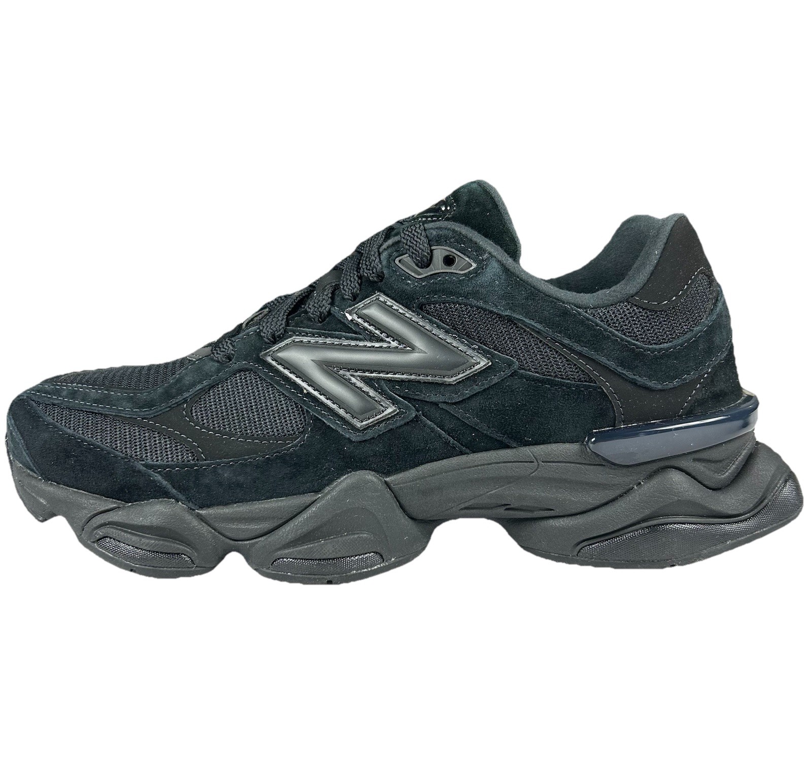 New Balance 9060 Triple Black Suede Running Shoes Men’s Size 9 Women’s 10.5 New