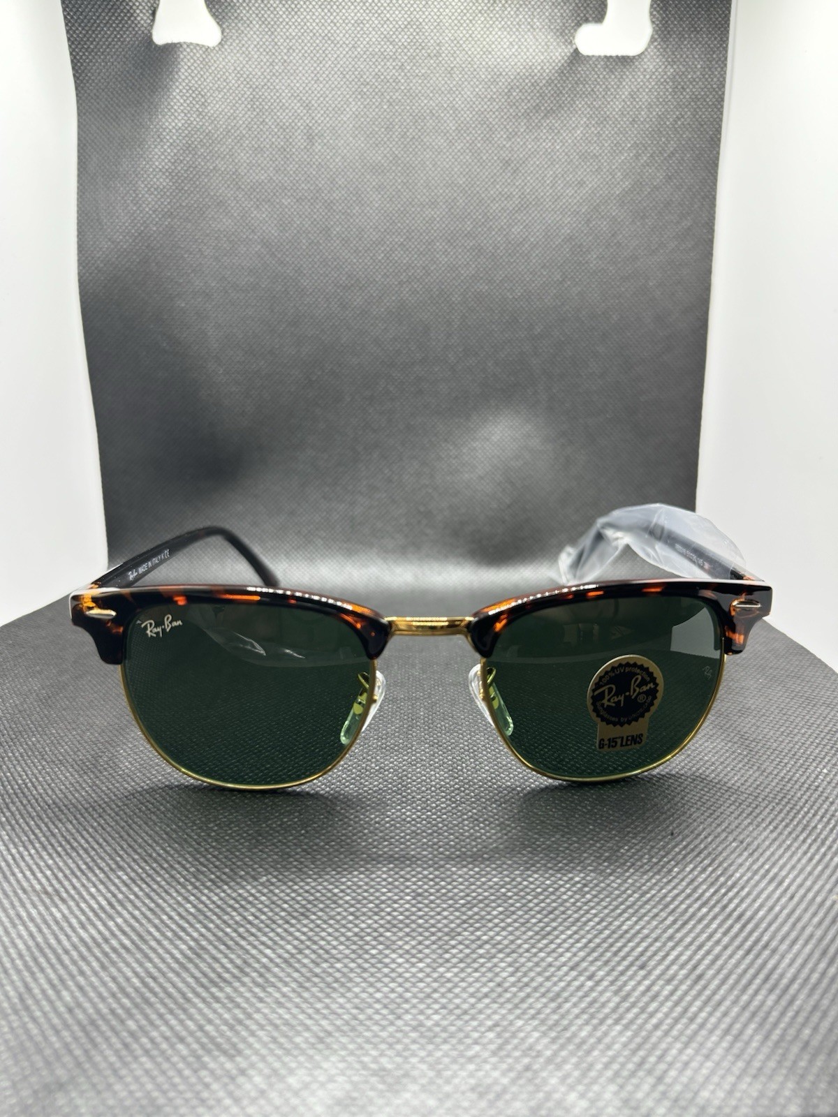 Ray-Ban RB3016 Clubmaster Sunglasses Tortoise Brown Frame Glass Green Lens 51 mm