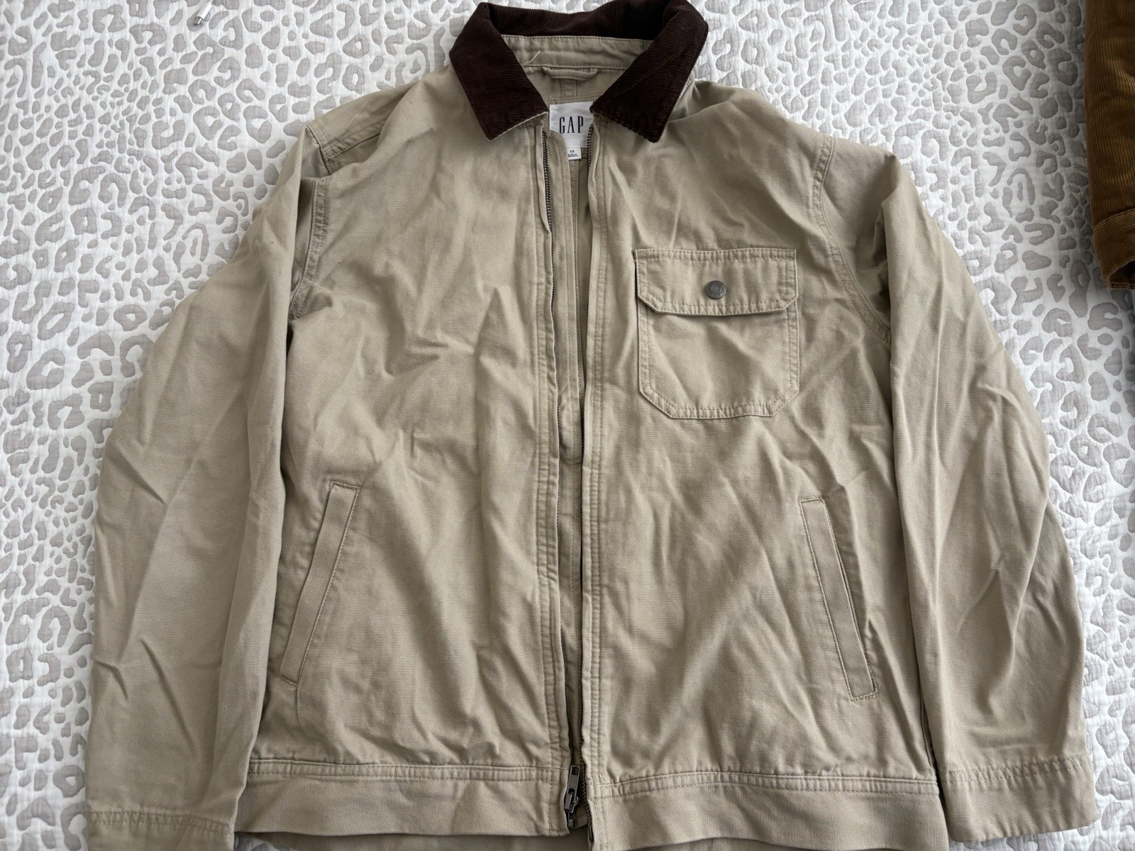 GAP Mens Beige Full Zip Jacket Corduroy Point Collar Pockets Size S