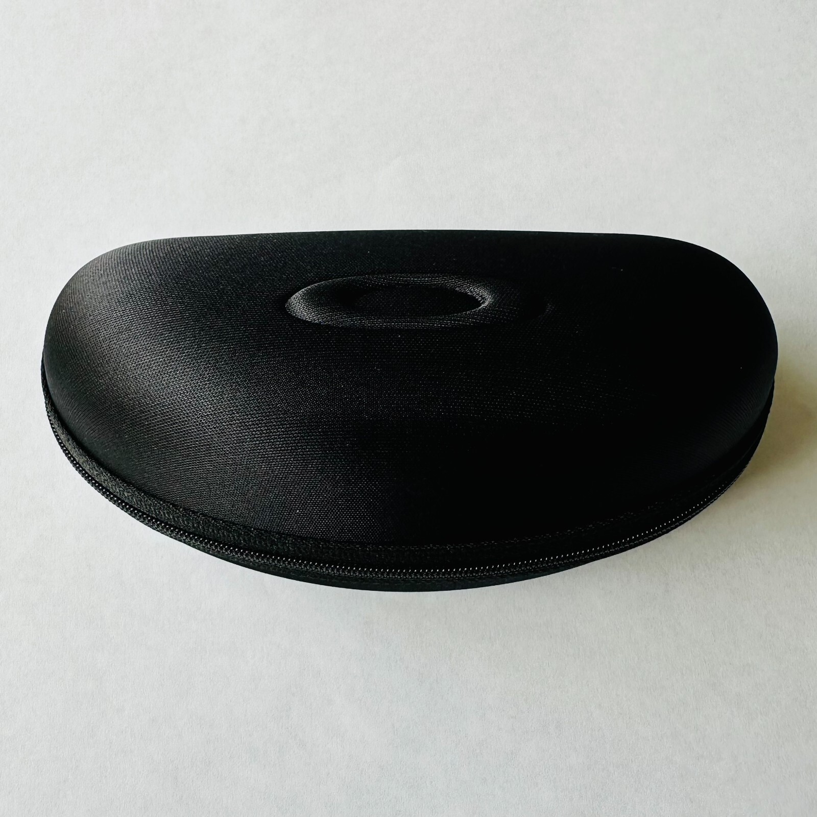 Authentic Oakley Gascan Soft Vault Sunglass Case Black Hard Hollow Zippered