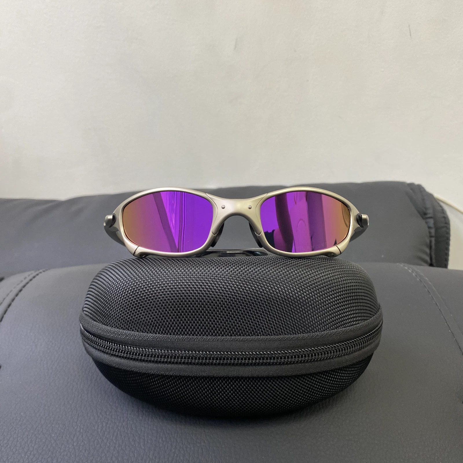 Vintage Oakley Juliet 1.0 X-Metal Polarized Sunglasses Silver Frames Purple Lens