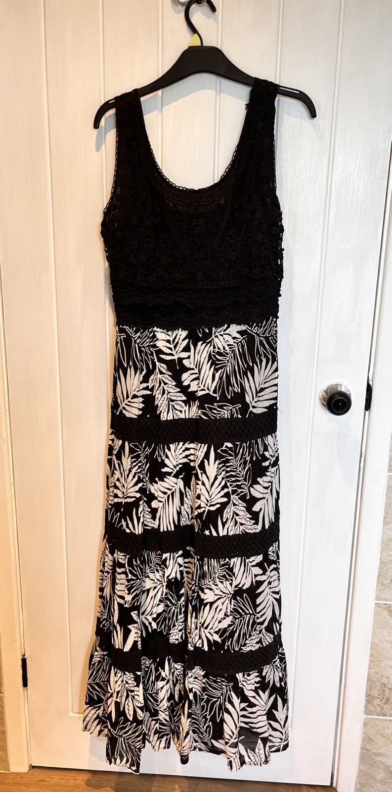 Roman Black & White Sleeveless Flowing Maxi Dress UK12 L55″