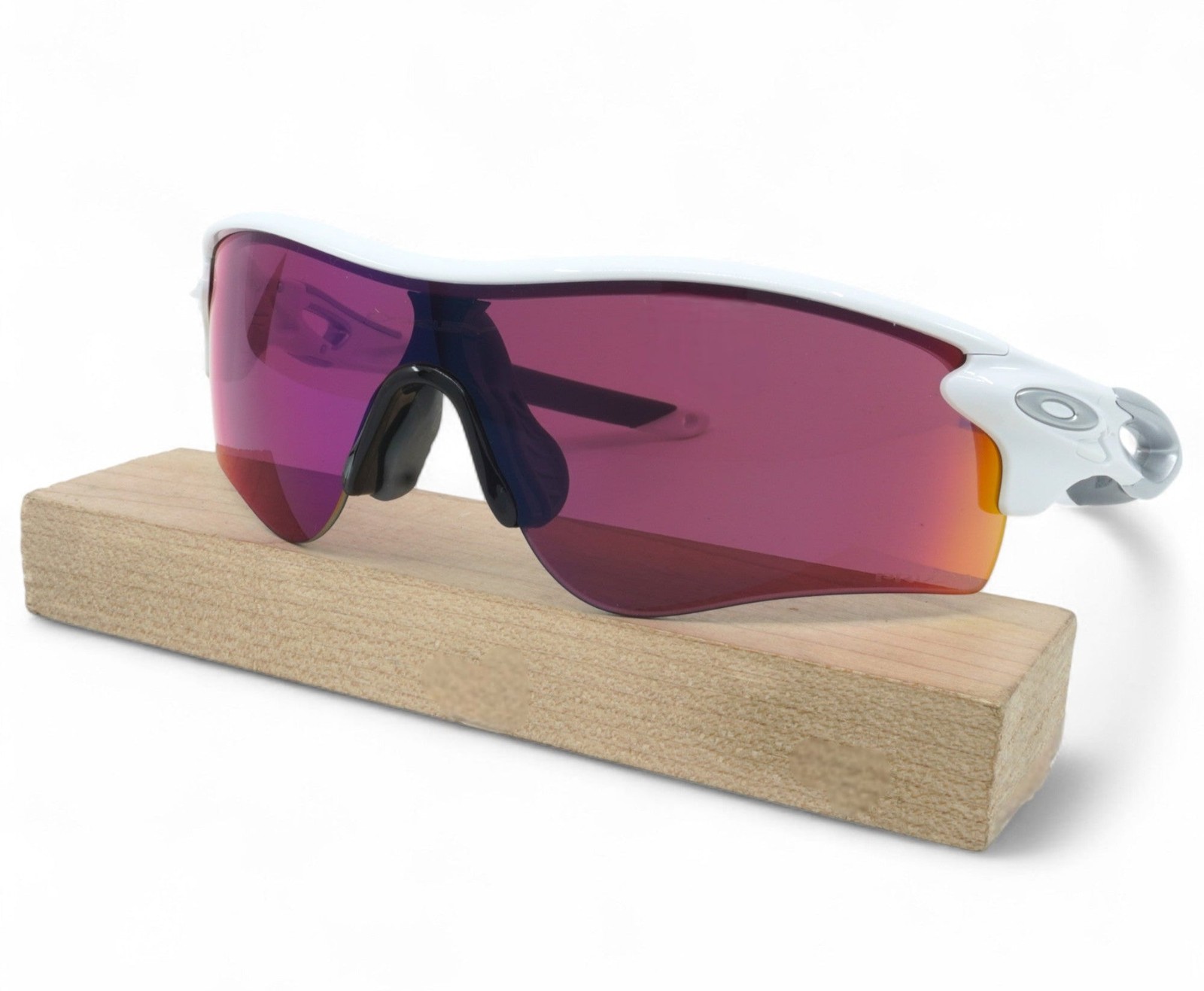 [OO9206-26] Mens Oakley Radarlock Path (A) Sunglasses – White/Prizm Field