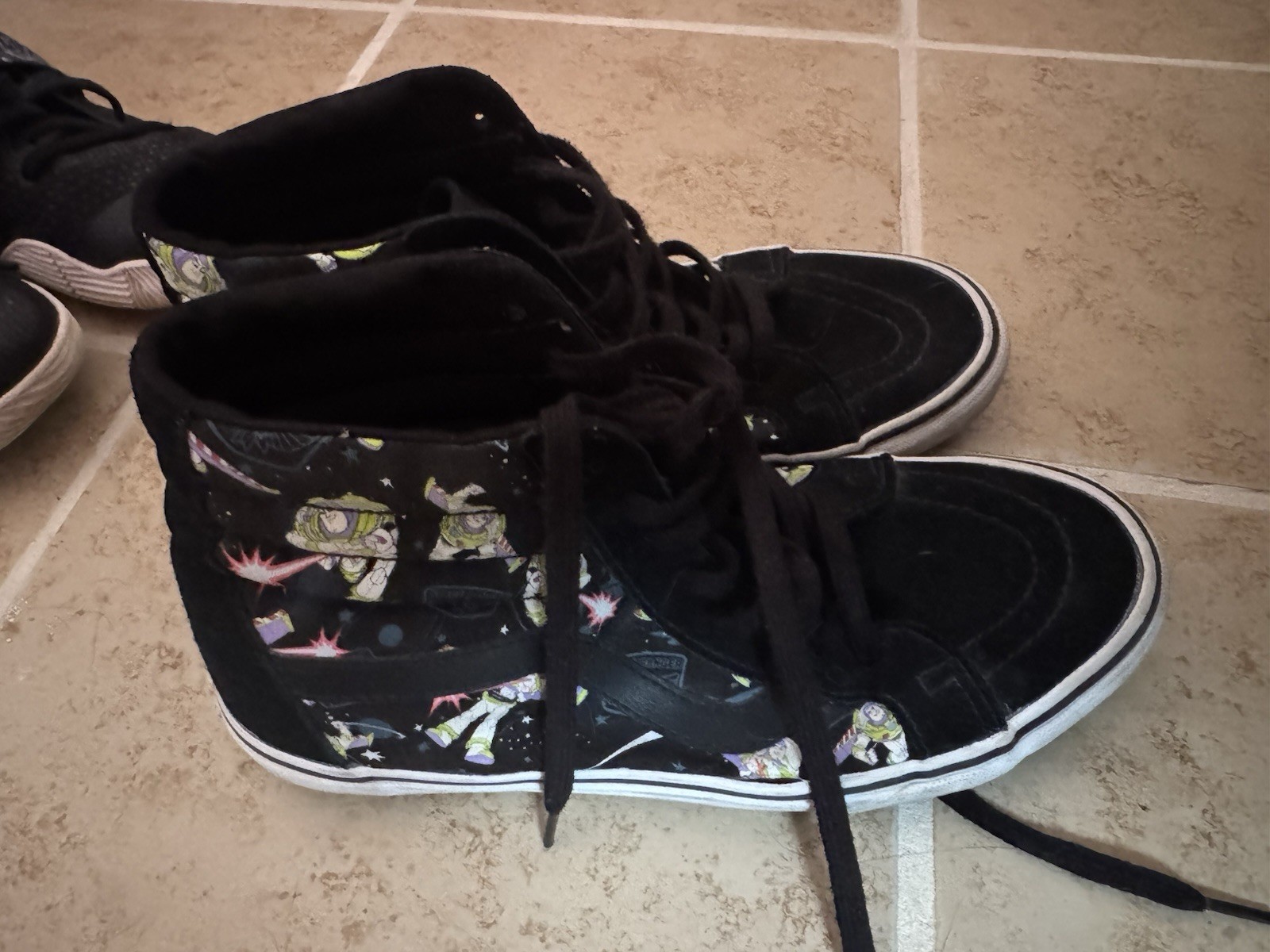 VANS x Disney Pixar Toy Story Sk8-Hi Buzz Lightyear Men’s Size 9