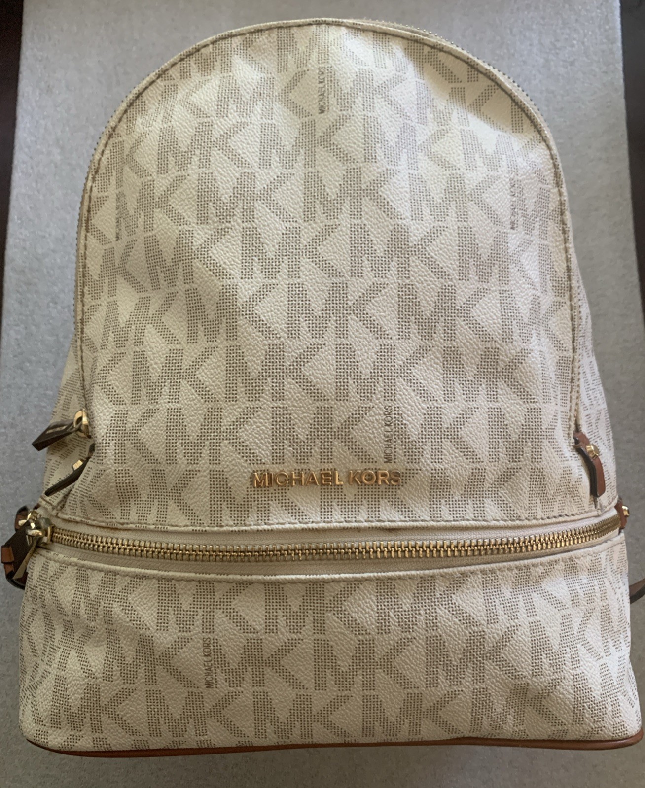 Michael Kors 30S7GEZB1B Women’s Backpack Medium – Vanilla