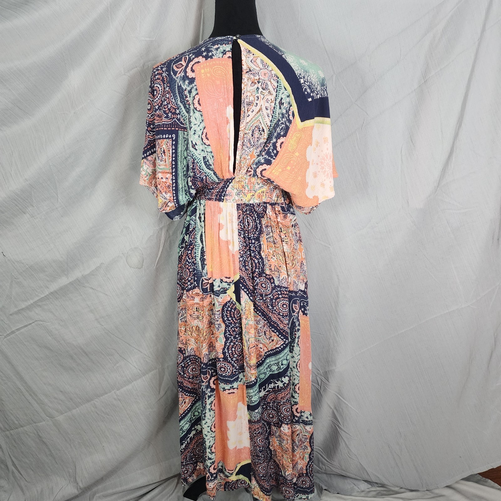 OLIVACEOUS Size Small Rayon Crepe Deep Plunge Double Slit Open Back Kimono Maxi