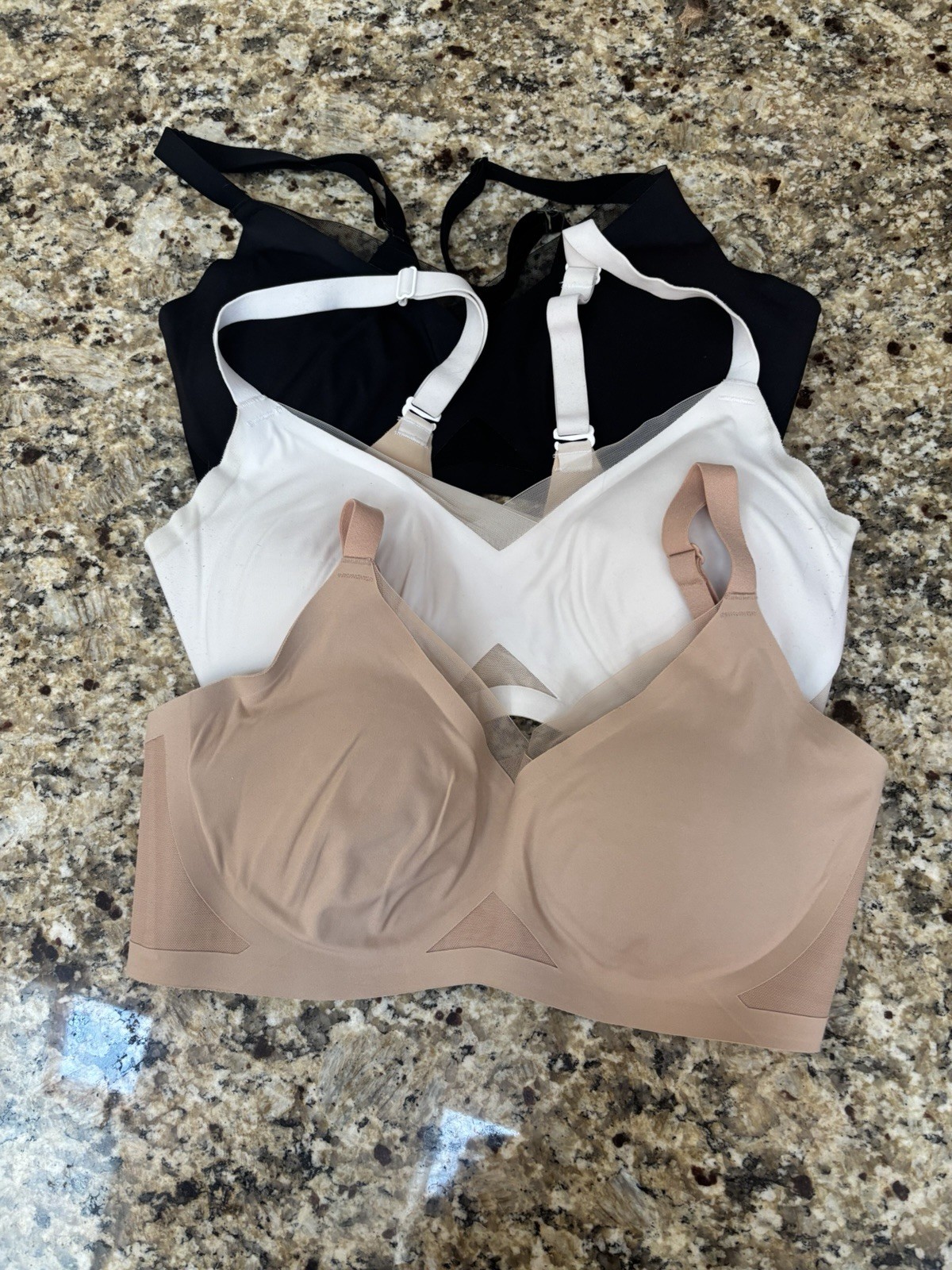 Honeylove LiftWear Bra Lot of 3 Size S Wireless Hook & Eye Black White Beige