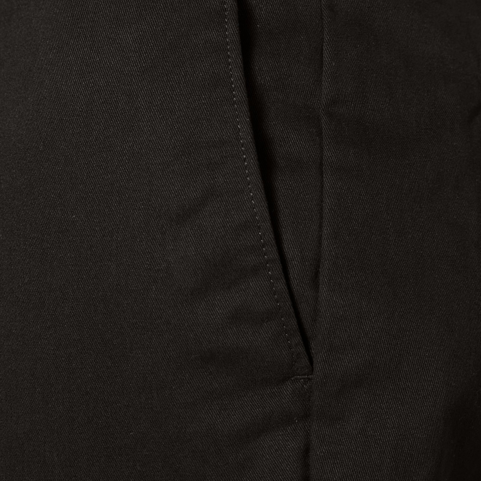 Amazon Essentials Men’s Slim-Fit Wrinkle-Resistant 34W x 30L, Black