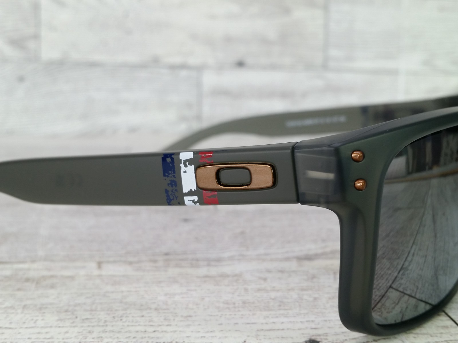 Oakley Holbrook OO9102-G655 Sunglasses Full Rim Prizm Polarized Lenses 57-18-137