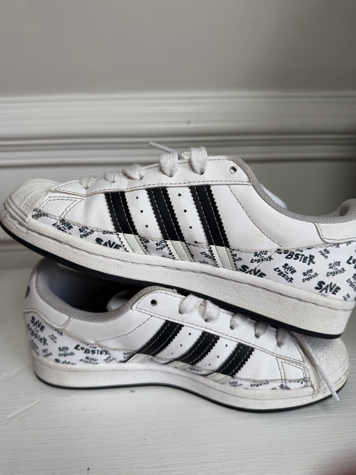 adidas Superstar Philip Colbert “Save The Lobster”. Size 4.5 Kids