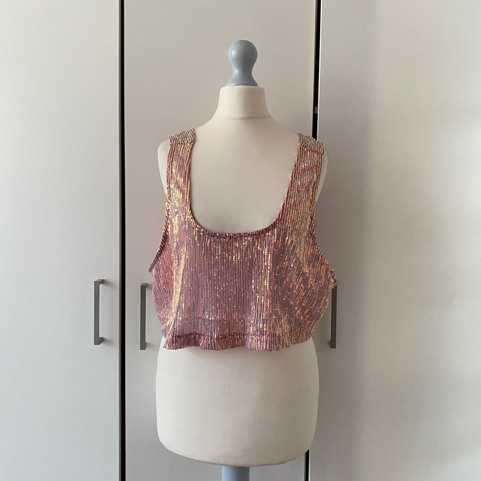 EastNWest Label Sheer Sequin Boxy Cami Top Size L Large Party Sequins