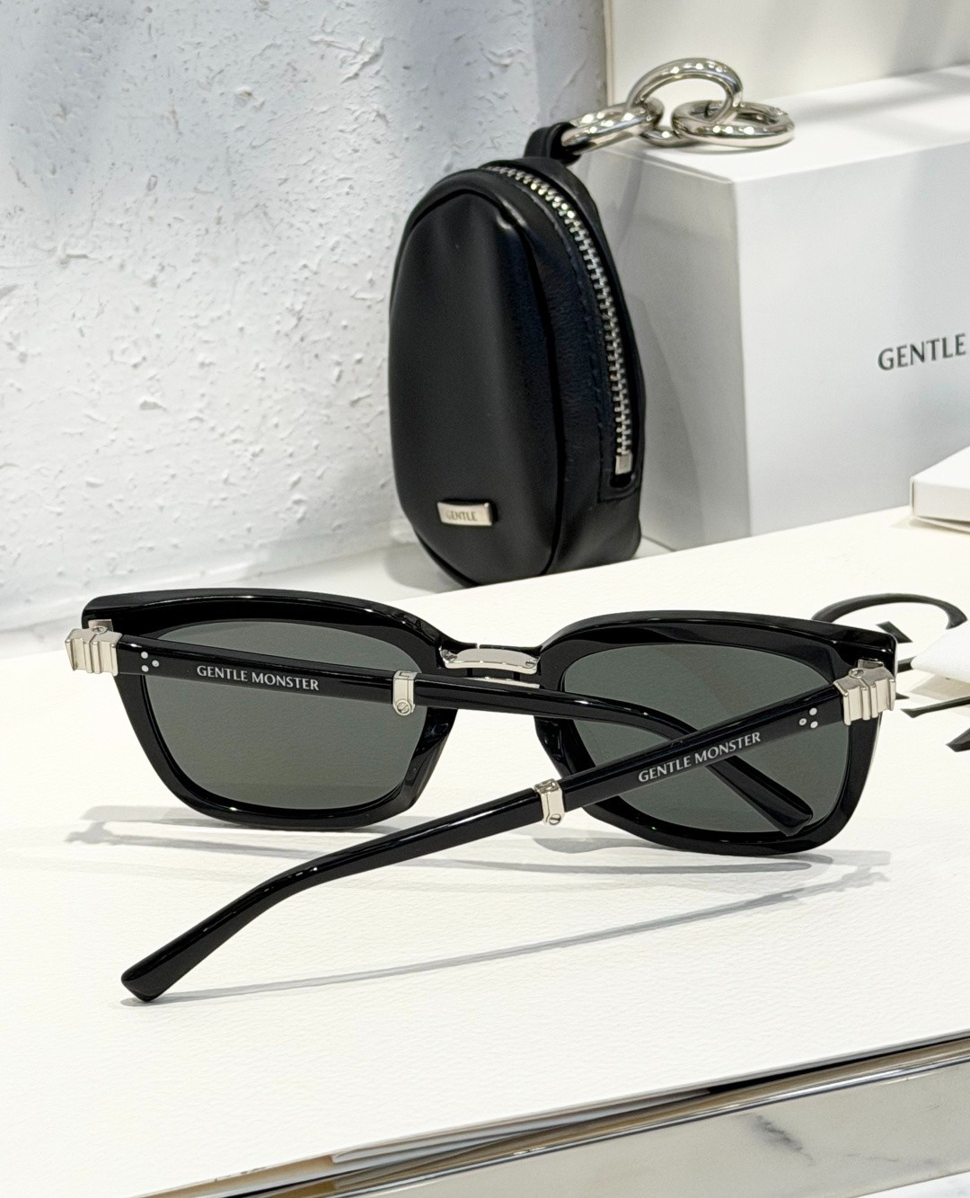 GENTLE MONSTER LOLANG Pocket Folding Sunglasses Black Frame Gray Lens 54-21-132