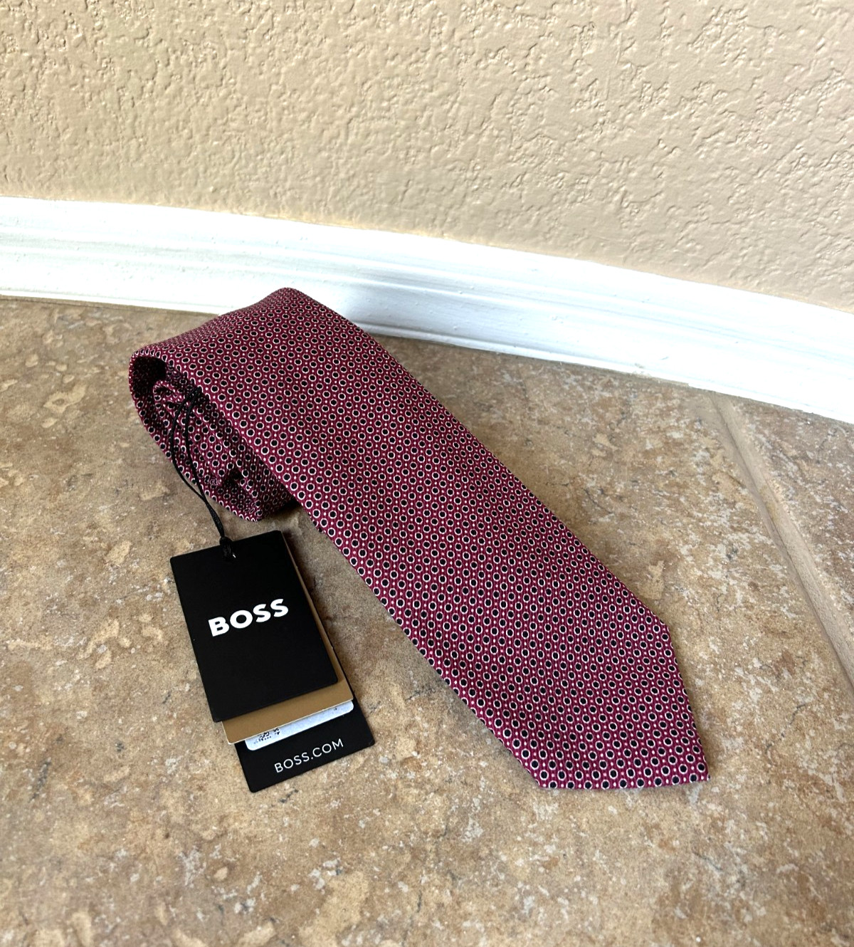 Hugo Boss Cotton Blend Mens Tie Necktie Dark Red wCircles Made in Italy $118 NWT