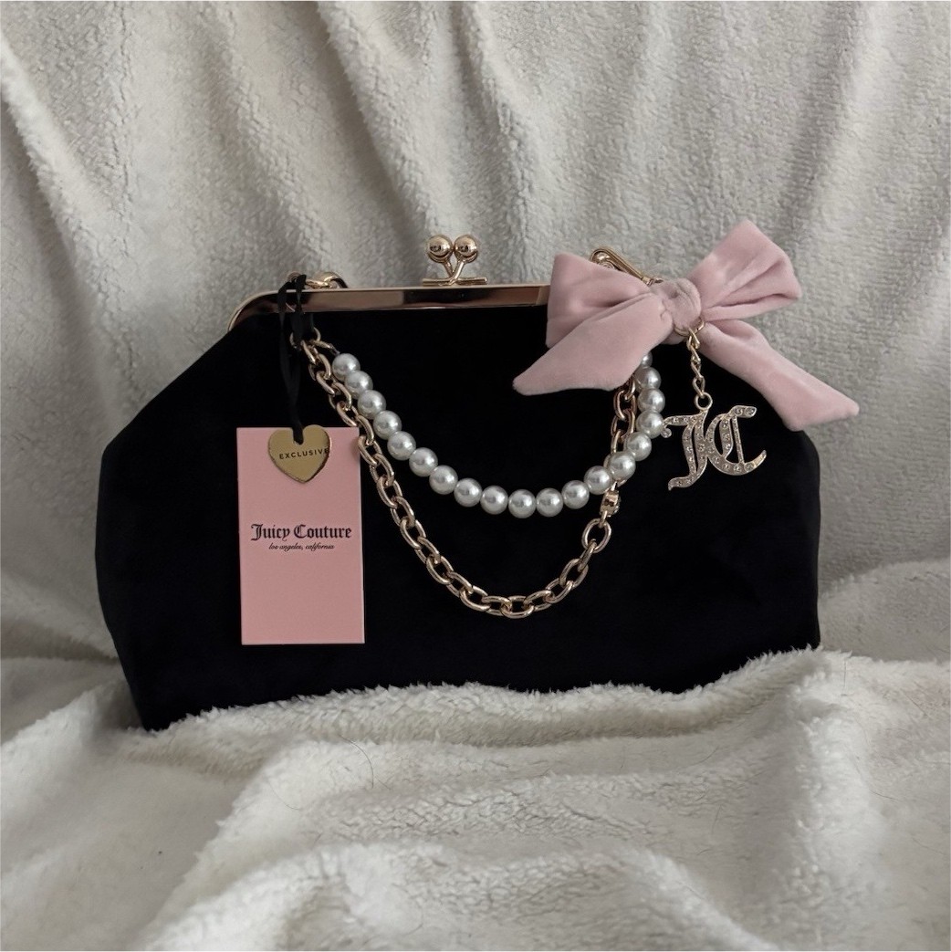 Juicy Couture Black Kiss Lock Clutch Bow Pearl Accents Gold Chain Logo Charm
