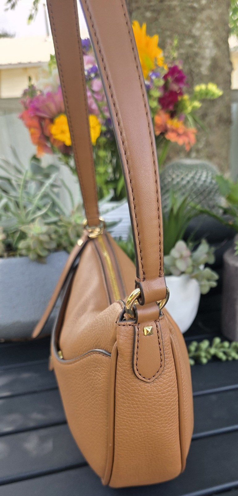 Michael Kors Tan Pebbled Crescent Medium Shoulder Bag Zip/Magnetic Gold Hardware