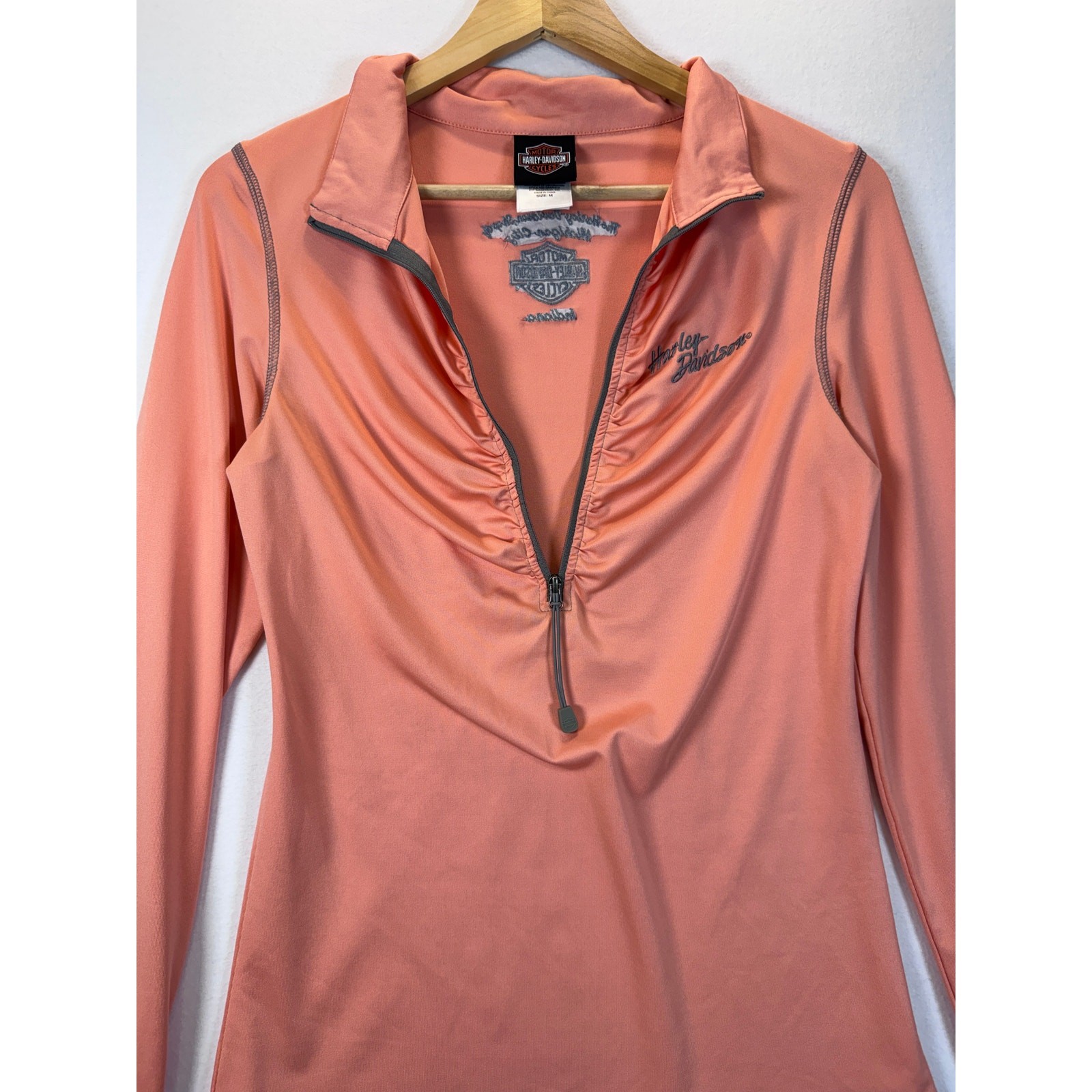 Harley Davidson Women’s M Peach Half Zip Long Sleeve Thumbhole Top Michigan City