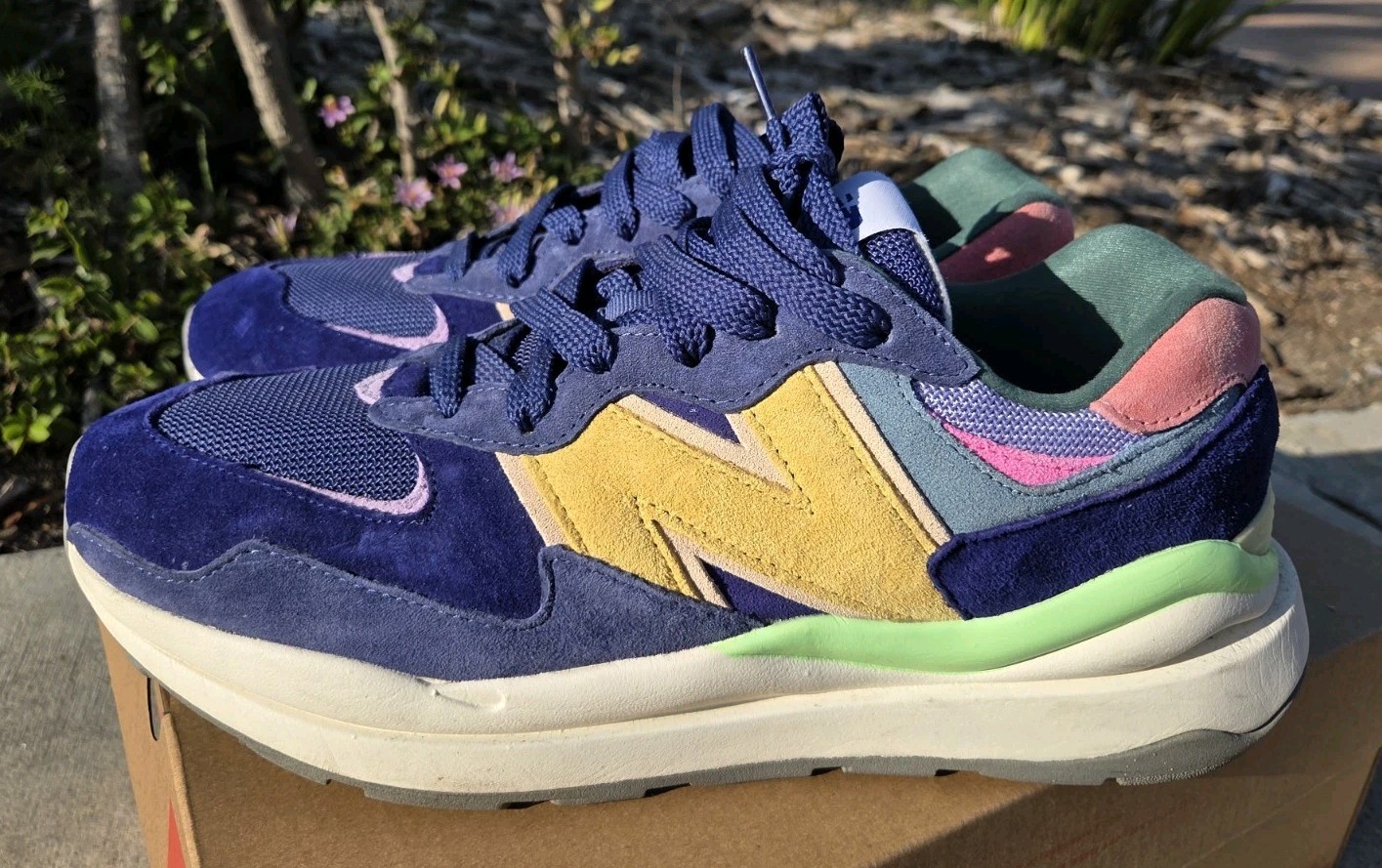 NEW BALANCE 57/40 M5740SSG MENS SIZE 10.5 PURPLE INDIGO BLUE VIBRANT SPRING GLOW