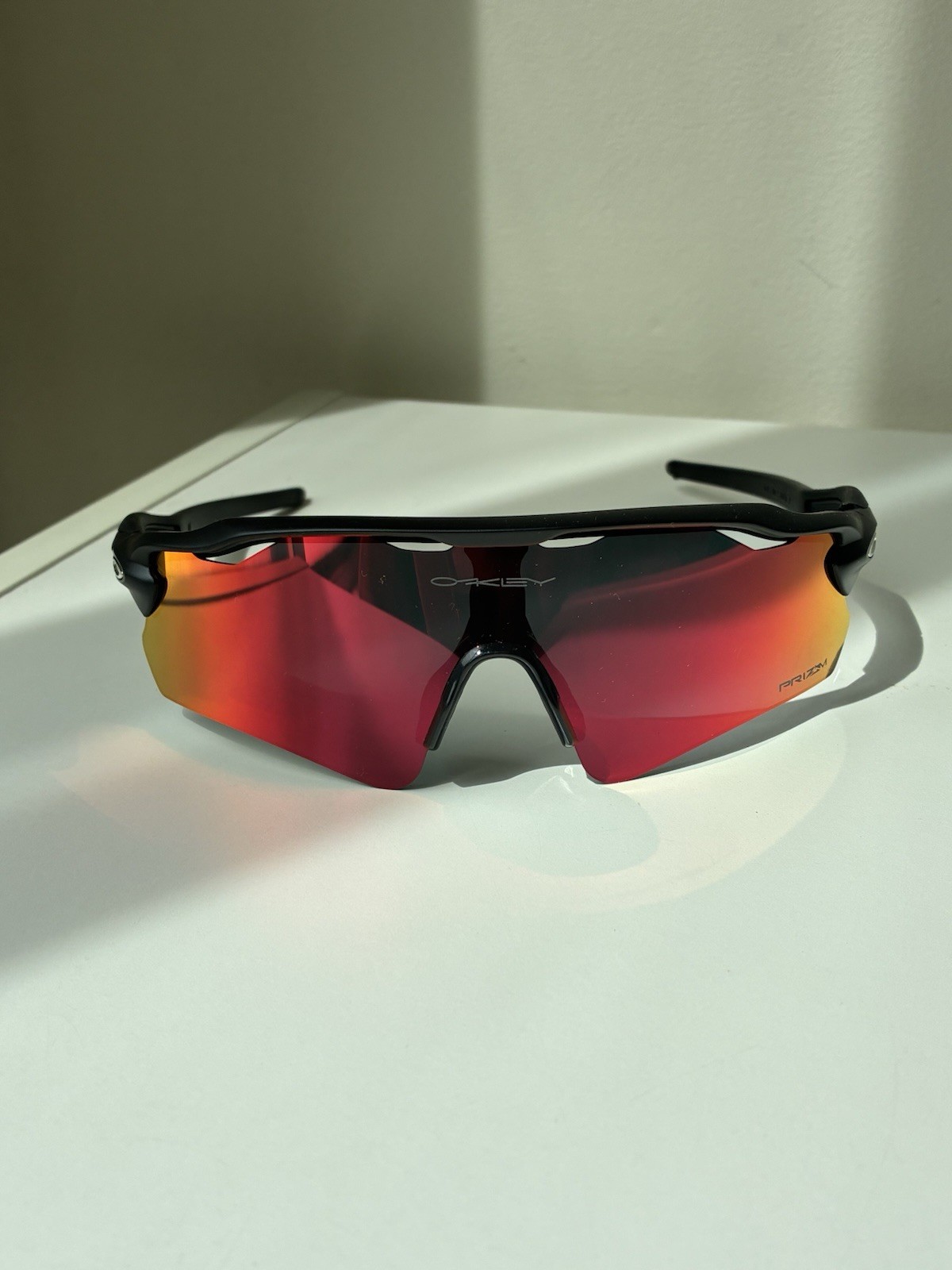 NEW Oakley 009208 Radar Ev Path Men’s Sunglasses Black Frame – Red Prizm Lens
