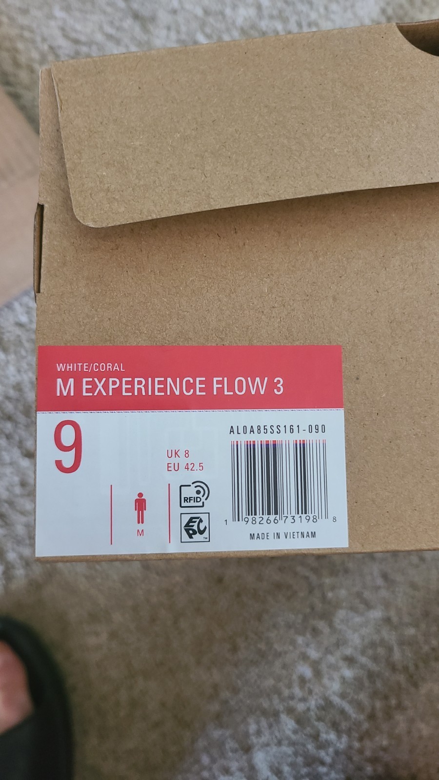 Men’s 9.0 Altra Experience Flow 3 (White/Corral)