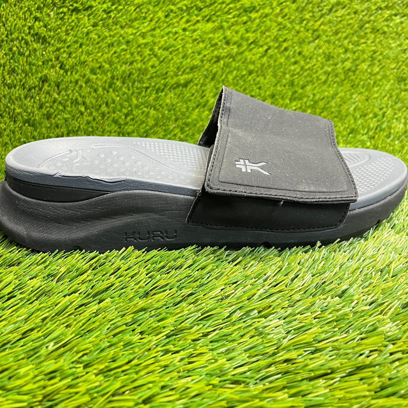 Kuru Moment Mens Size 11 Black Gray Beach Walking Outdoor Slip On Slide Sandals