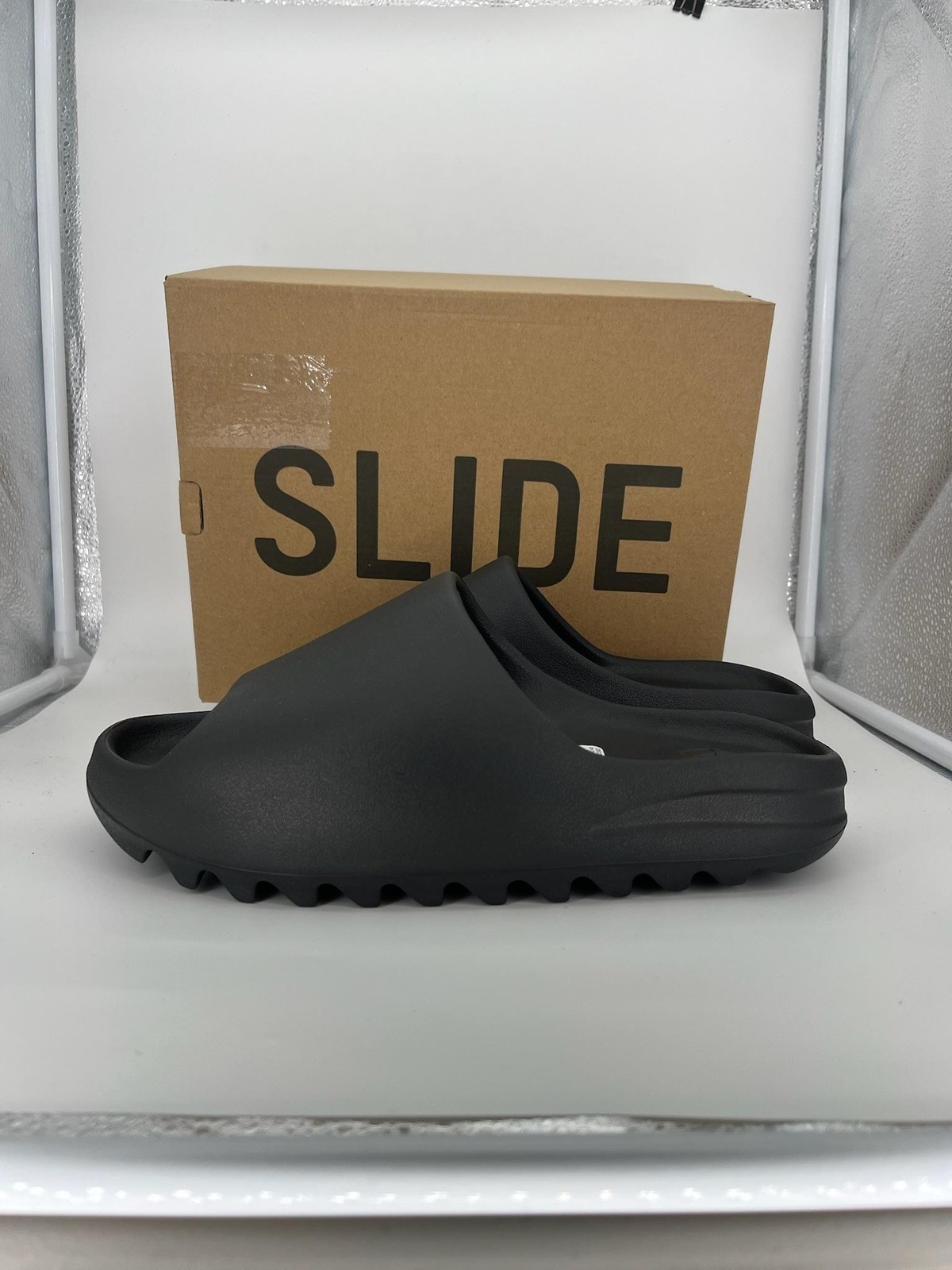Adidas Yeezy Shoes Mens Size 10 Slide Sandals Onyx HQ6448 New With Box