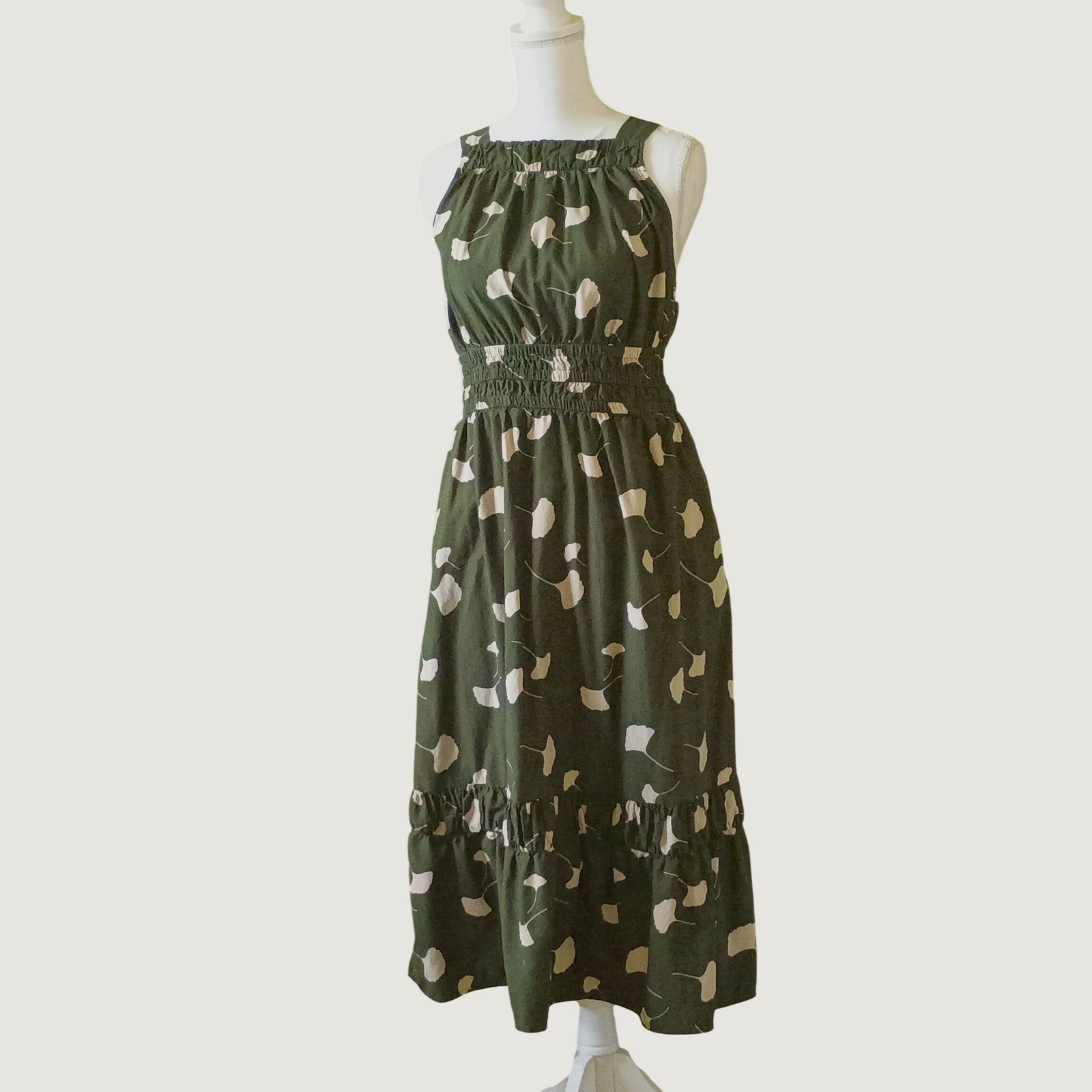 🍂 Early Autumn Olive Midi. Smocked Ginkgo Print. Perfect Transitional Vibe! 🍃✨