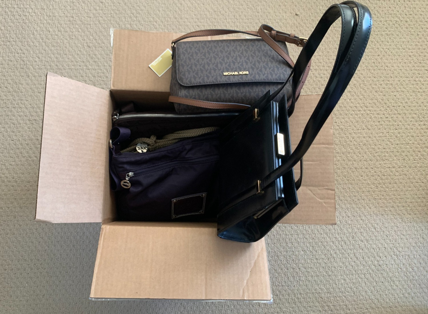 Designer Handbag Lot, Gucci, Longchamp, Michael Kors