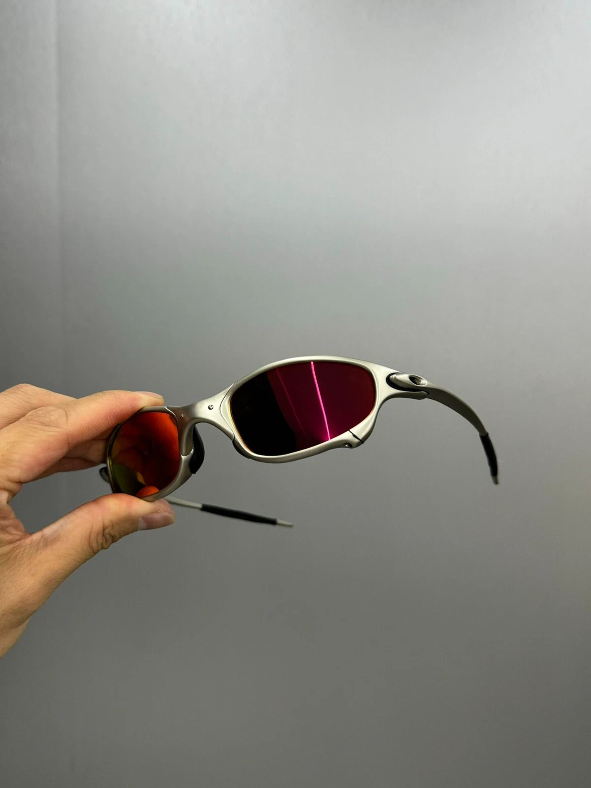 Vintage Oakley Juliet 1.0 X-Metal Polarized Sunglasses Red Lens Silver Frames