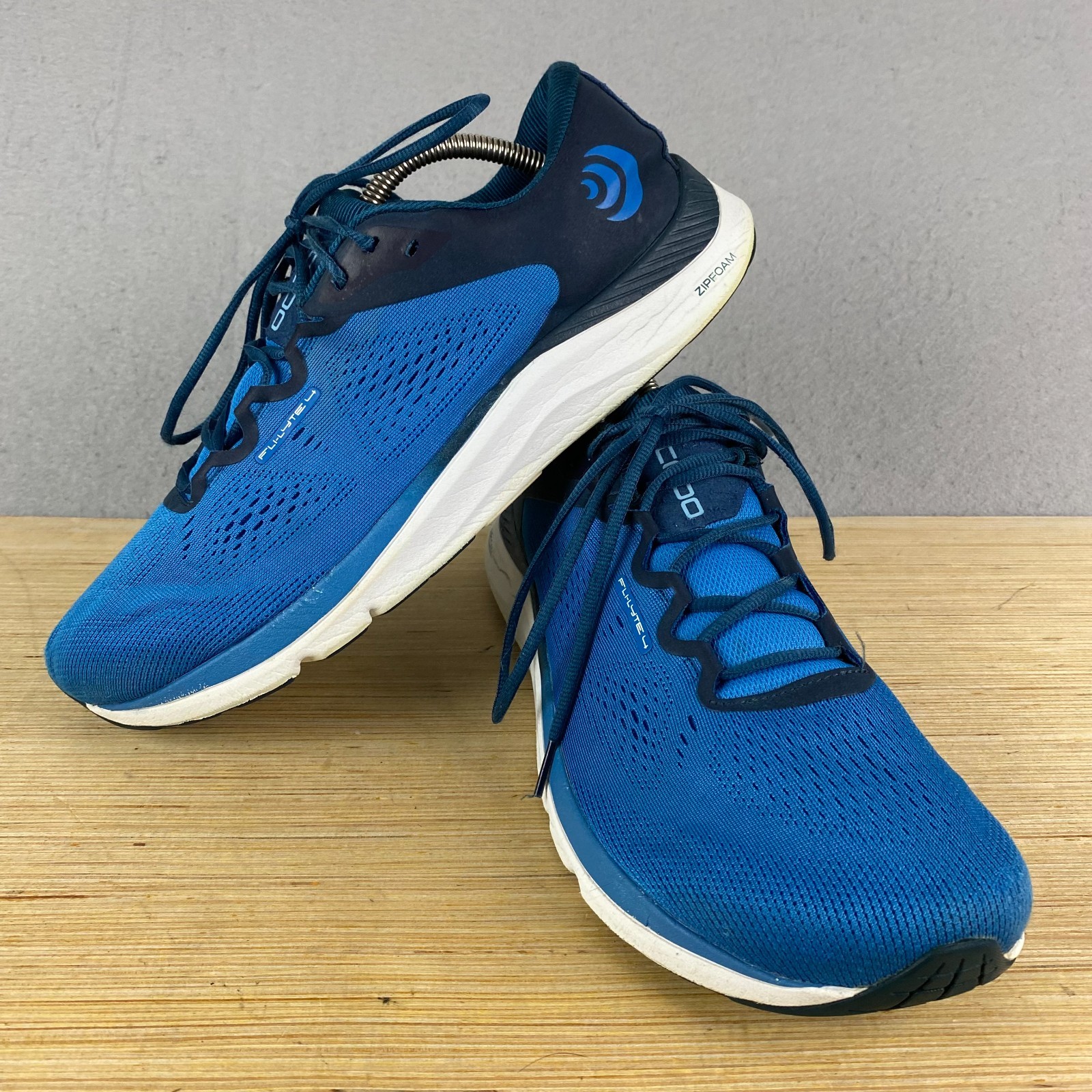 Topo Athletic Fli-lyte4 Mens Running Shoes Size 12 blue White 3mm Drop