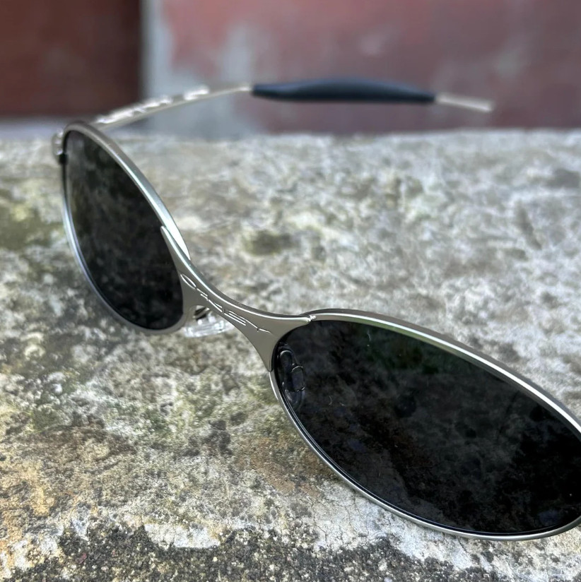 Vintage Oakley Wire sunglasses polarized cycling gorpcore outdoor stylish