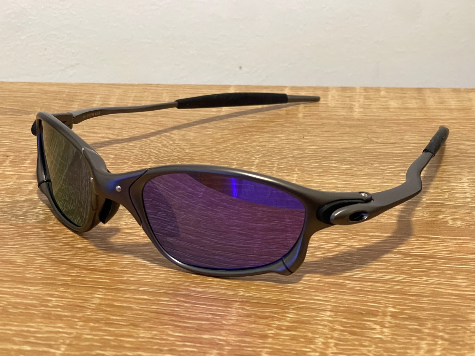 Oakley Juliet Sunglasses Mirrored & Polarized