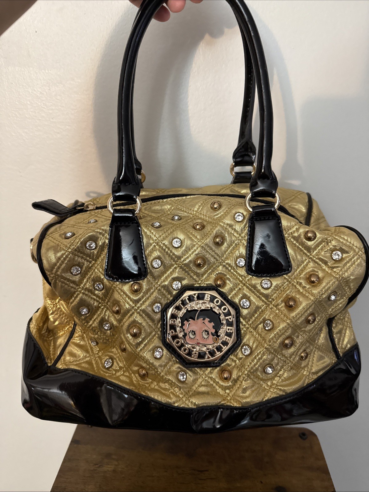 Betty Boop Handbag quilted gold Color exterior Rhinestone black patent leather