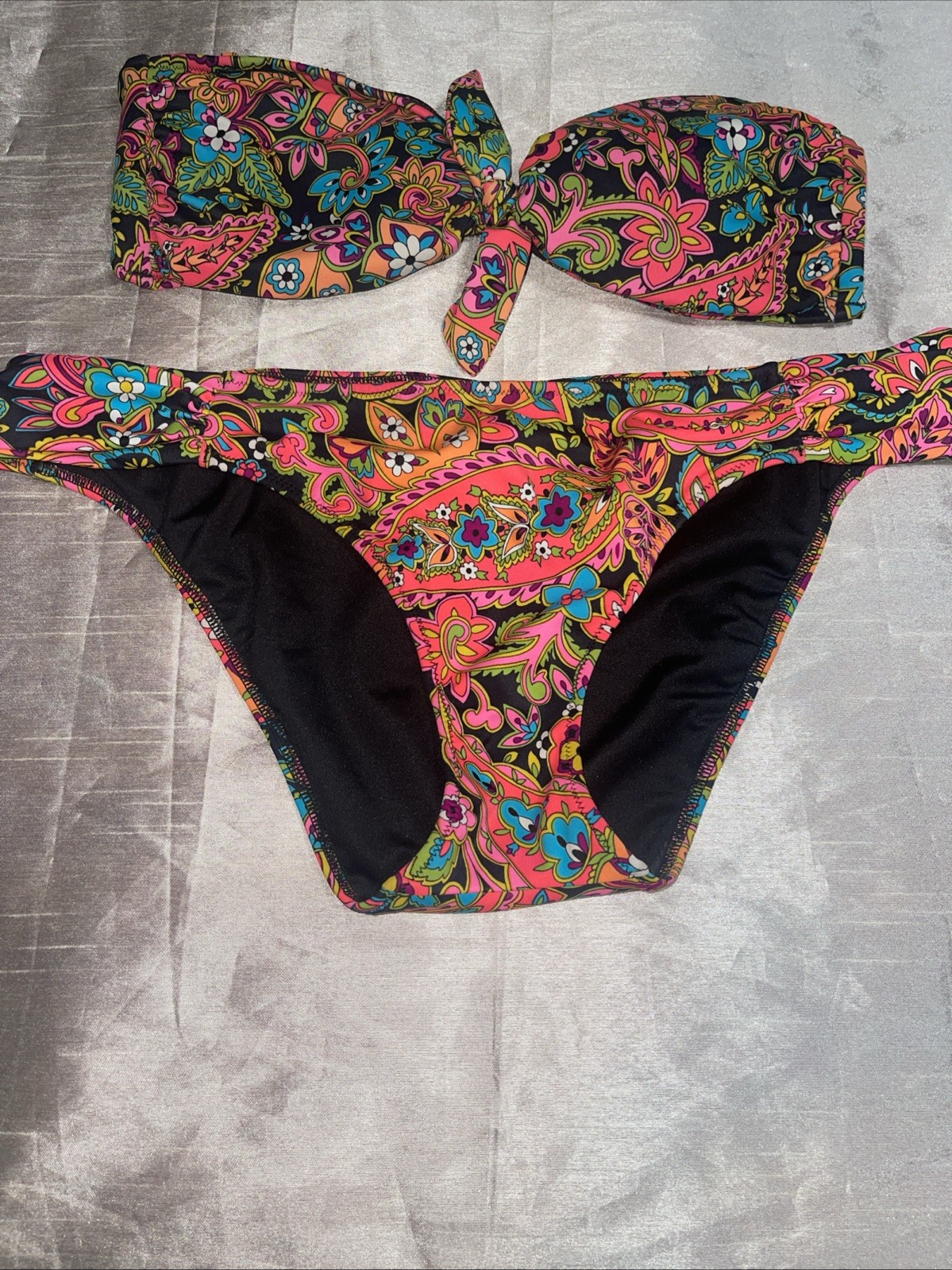 Victoria’s Secret Strapless Bikini Set Multicolor Paisley Size Large