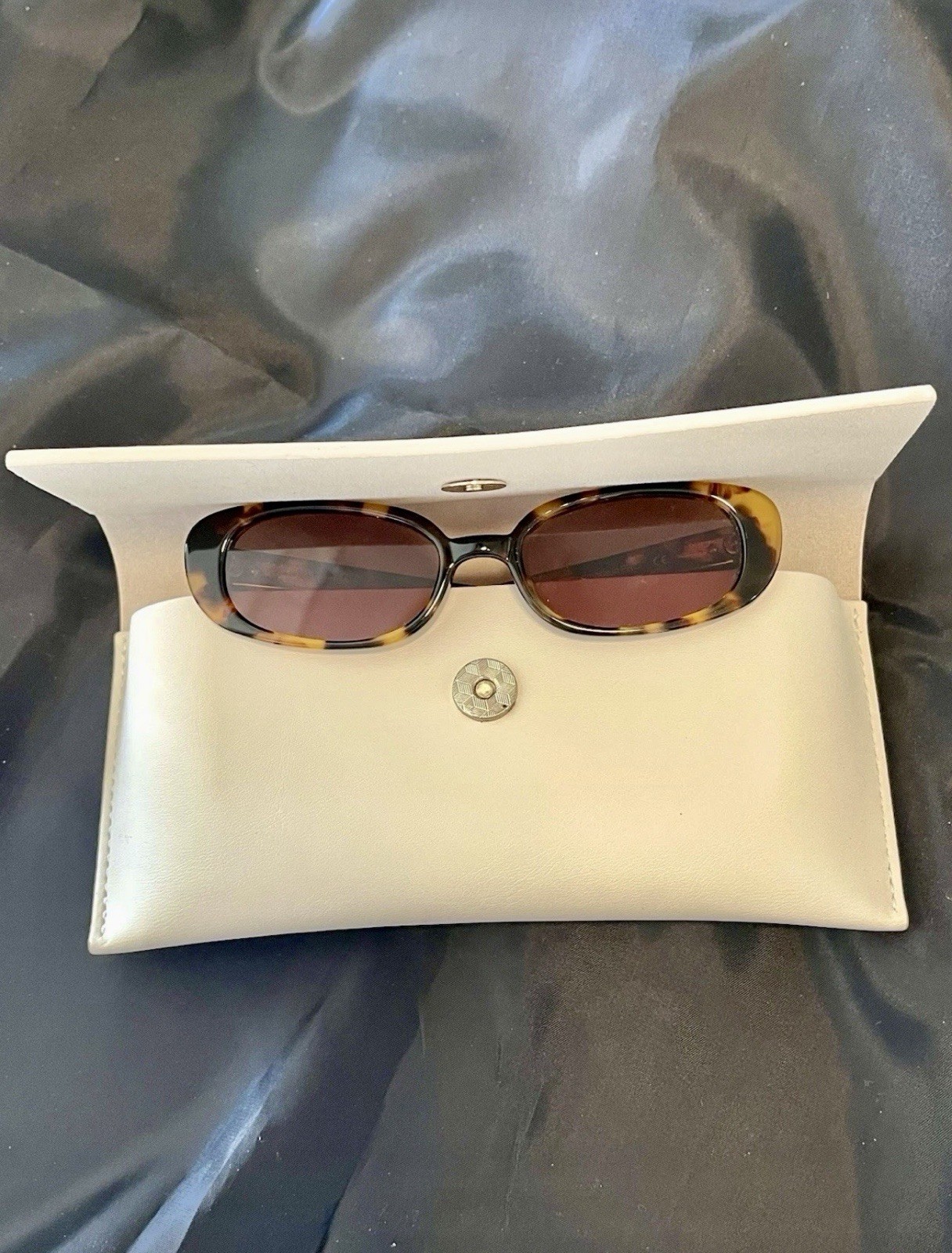 🔥 HOT 🔥 Velvet Canyon VALENTINES Eco Tort Sunglassesi ❤️ NEW ❤️