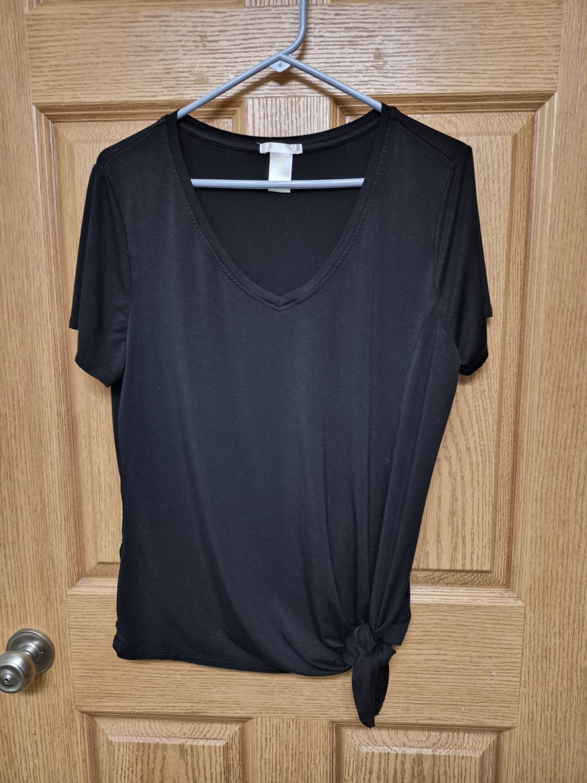 Matty L Women’s Black Side-Knotted Top Size Large