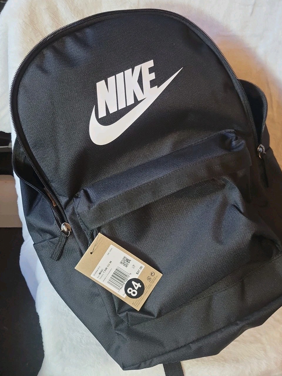 Nike Heritage Black/Black/White Medium DC4244-010