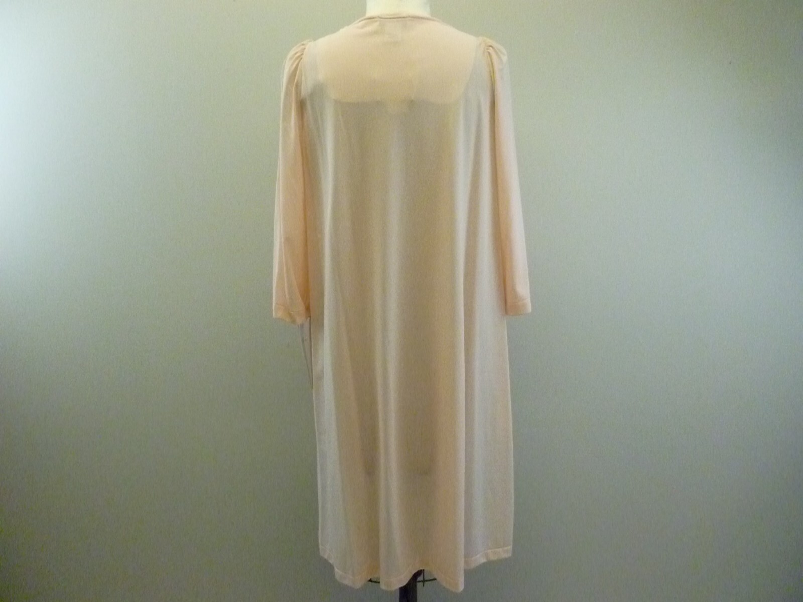 Shadowline Irregular 3/4 Sleeve Button Down Robe(77280)