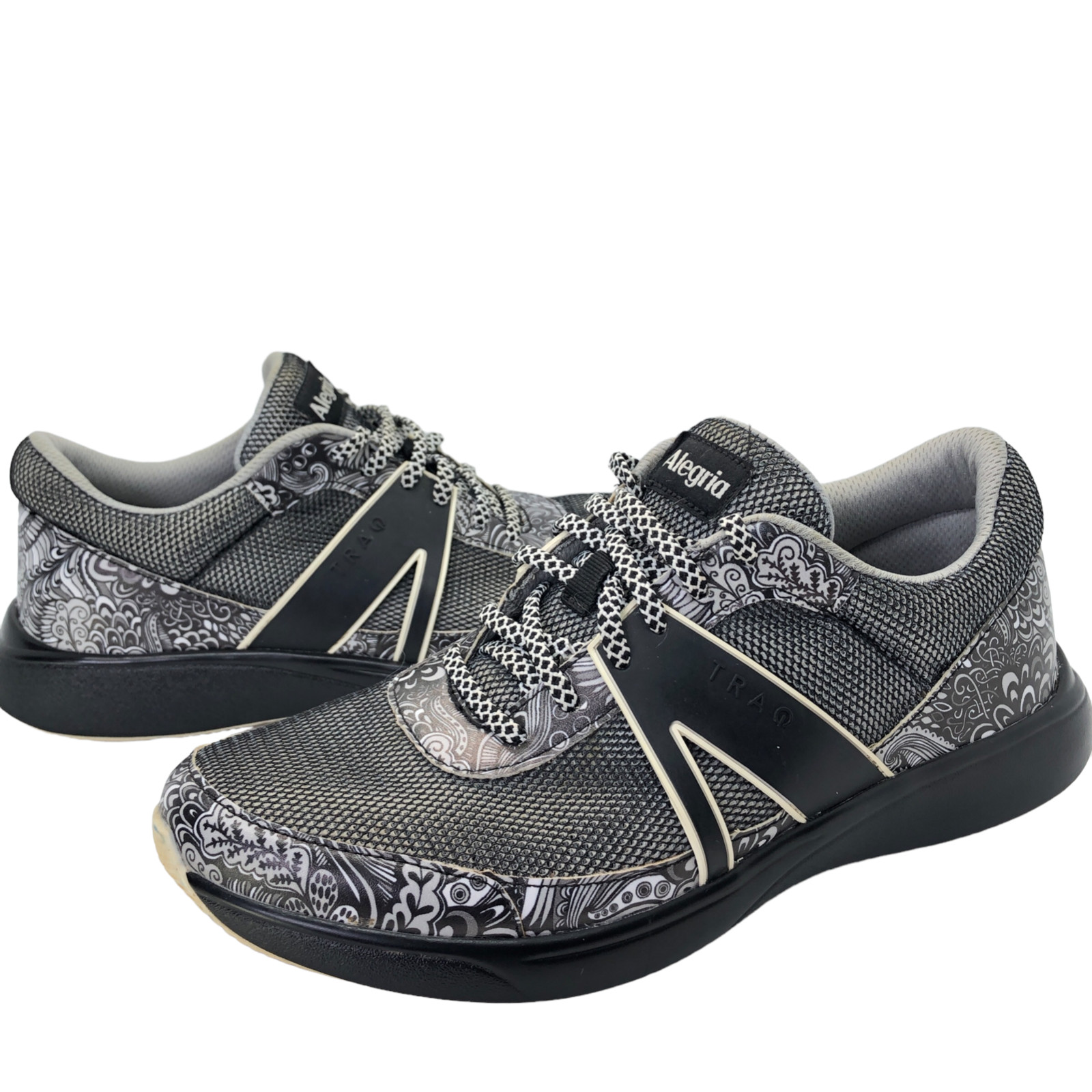 Algeria Women’s Traq Qarma Black/White Wild Child Black Leather Sneakers sz 37