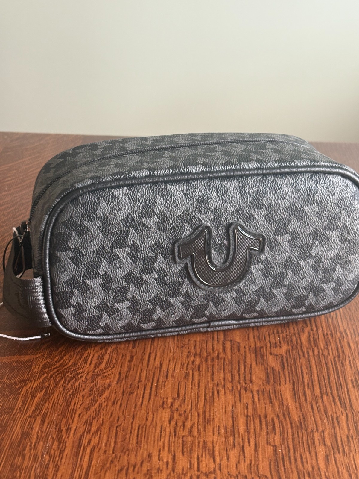 New True Religion Mens Toiletry Bag With Logo Print Black Zippered