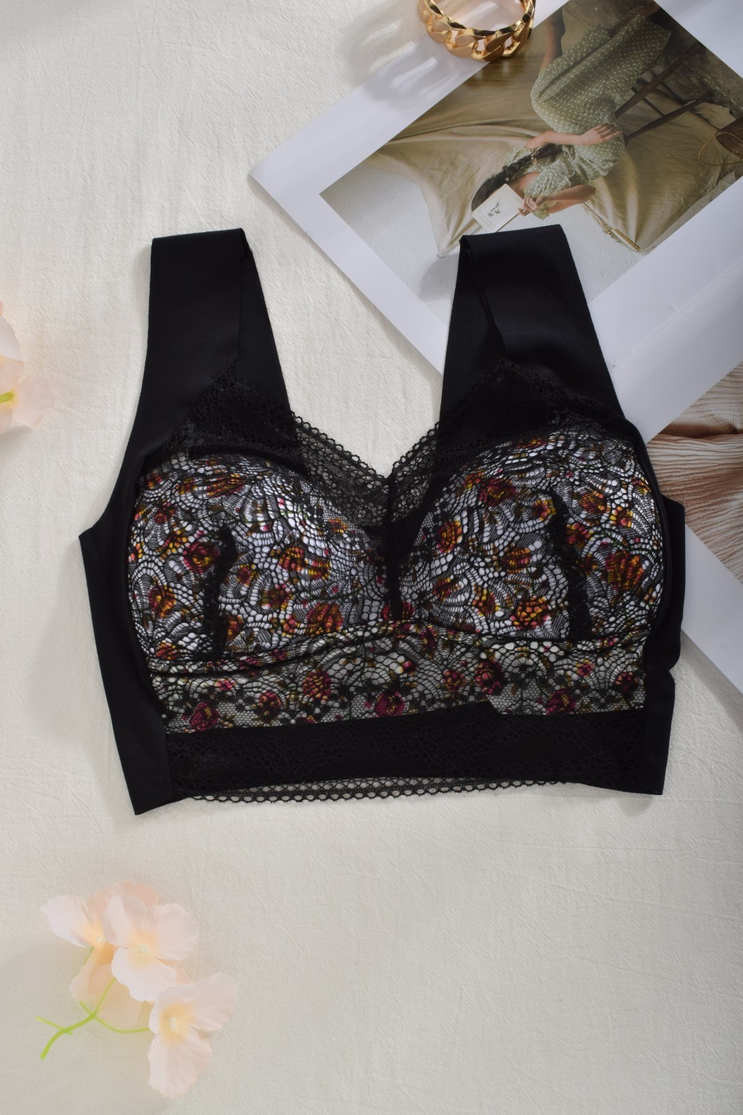 Floral Lace Wireless Full Coverage Bra Wide Strap Plus Size Comfort Bralette