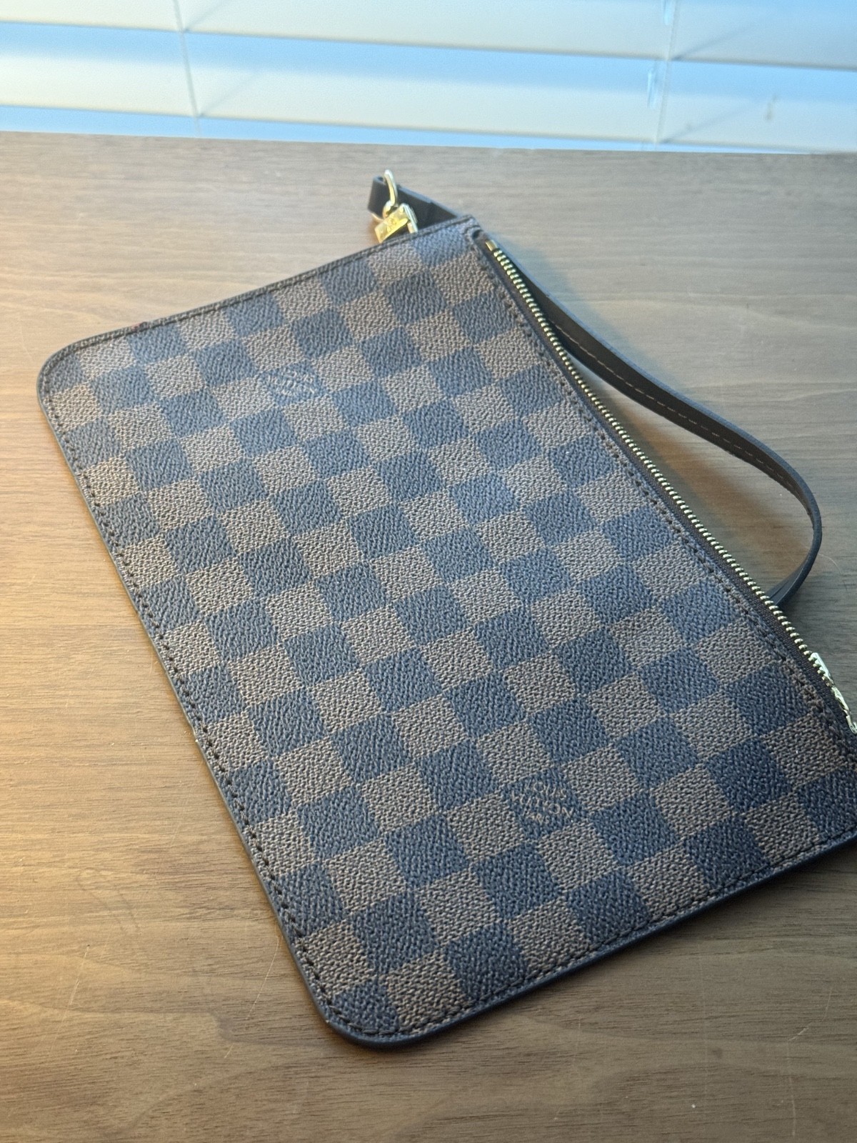Louis Vuitton Damier Ebene Neverfull GM Pochette Wristlet Pouch- Mint Condition
