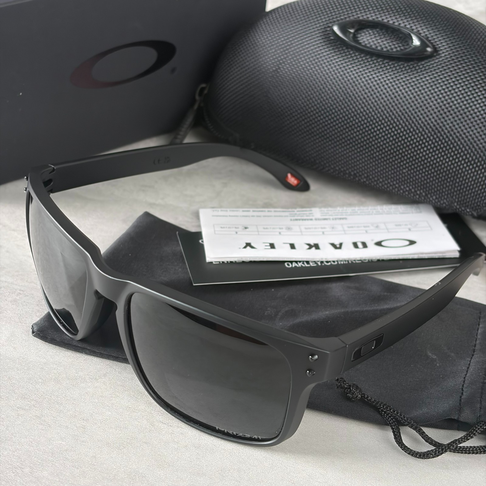 Oakley 0OO9417 Men’s Holbrook XL Sunglasses