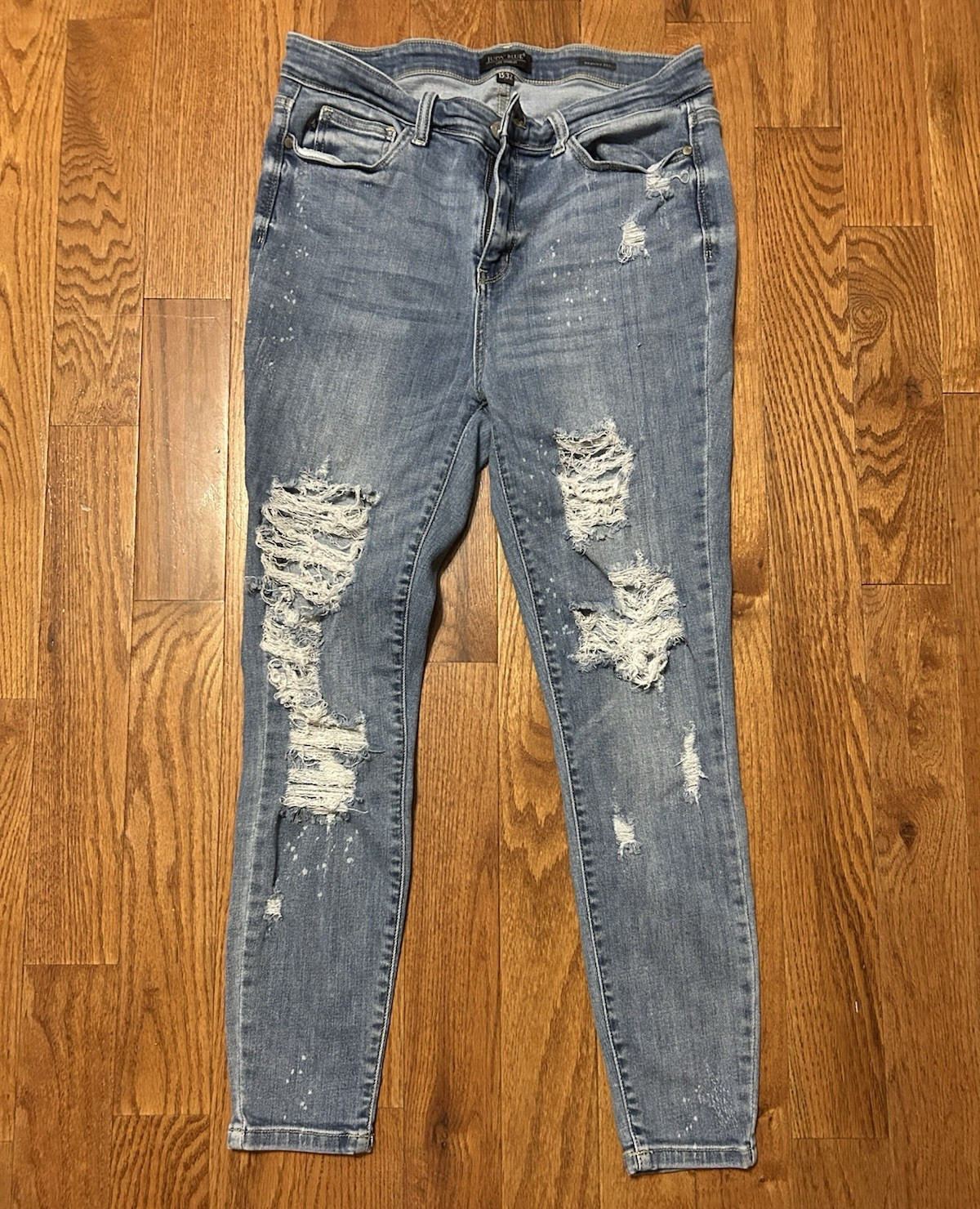 Judy Blue Women’s Skinny Jeans Medium Wash Blue Denim Distressed 5-Pocket