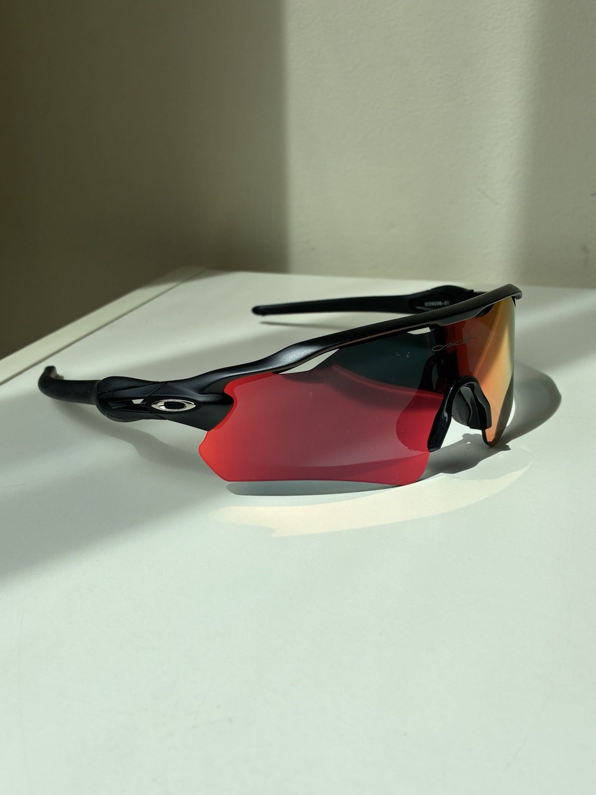 NEW Oakley 009208 Radar Ev Path Men’s Sunglasses Black Frame – Red Prizm Lens