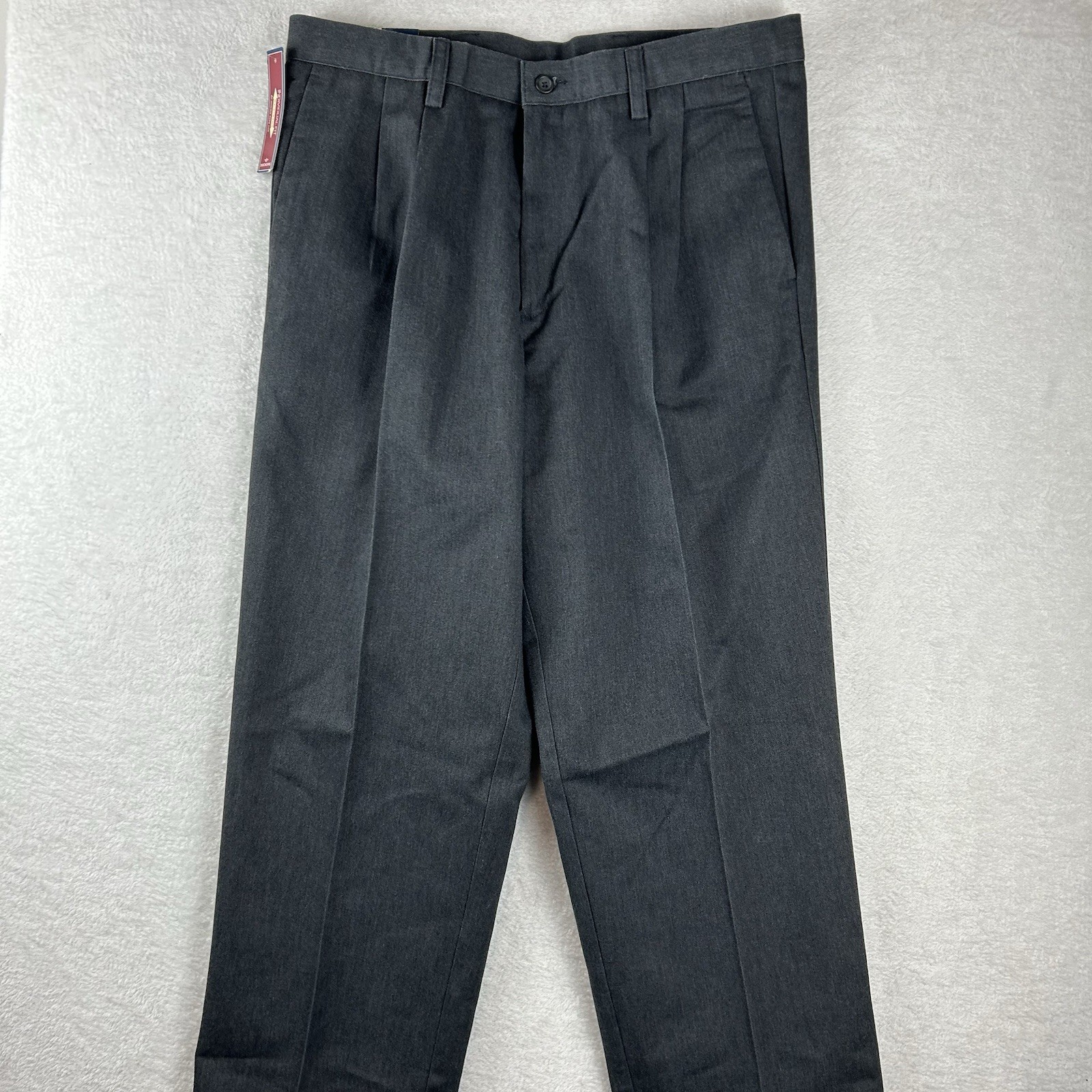 Dockers Pants Mens 34X34 Gray Cotton Pleated Classic Fit Original Khaki NWT